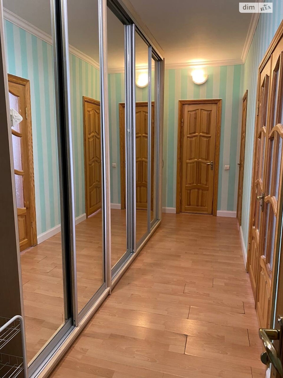 двокімнатна квартира в Києві, район Подільський, на вул. Введенська 29/58 в довготривалу оренду помісячно фото 1 двокімнатна квартира в Києві, район Подільський, на вул. Введенська 29/58 в довготривалу оренду помісячно фото 1