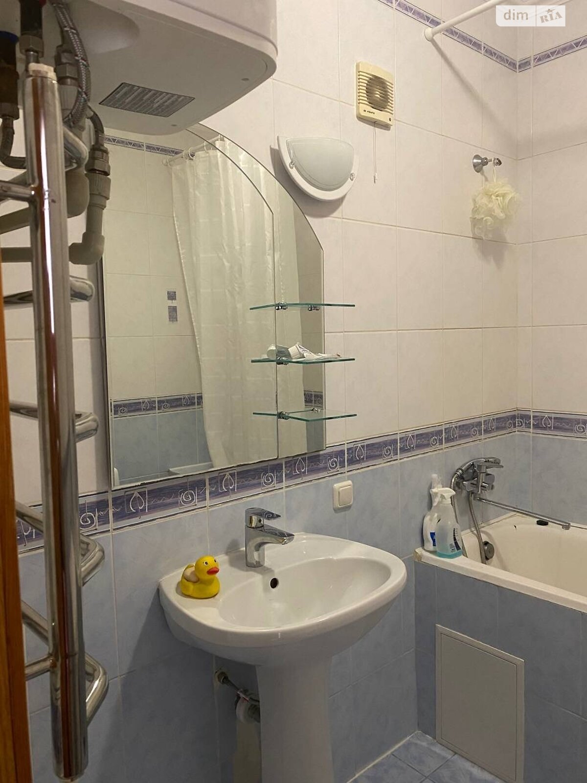 двокімнатна квартира в Києві, район Подільський, на вул. Введенська 29/58 в довготривалу оренду помісячно фото 1 двокімнатна квартира в Києві, район Подільський, на вул. Введенська 29/58 в довготривалу оренду помісячно фото 1