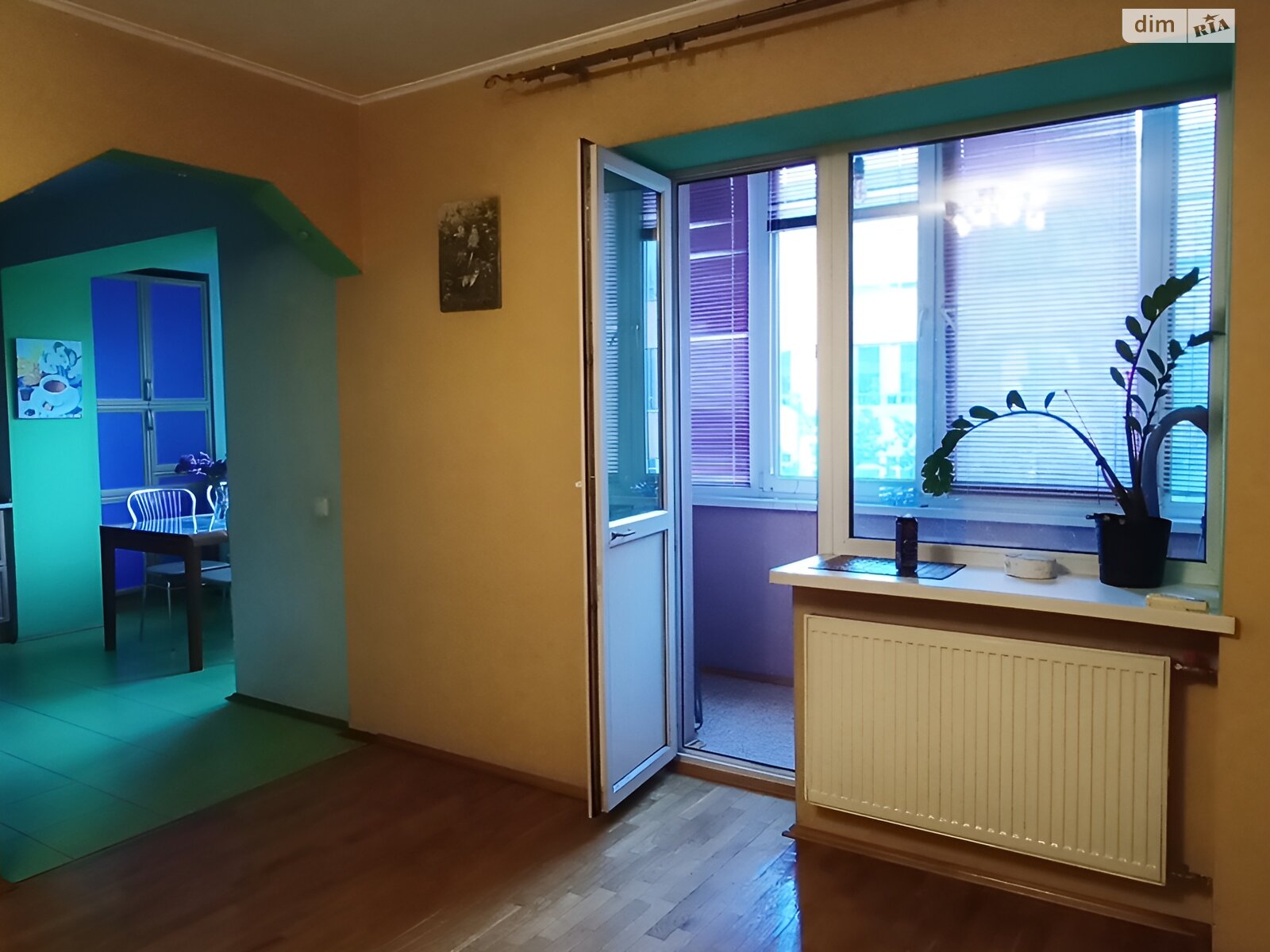 трикімнатна квартира в Києві, район Подільський, на вул. Юрківська 28 в довготривалу оренду помісячно фото 1 трикімнатна квартира в Києві, район Подільський, на вул. Юрківська 28 в довготривалу оренду помісячно фото 1