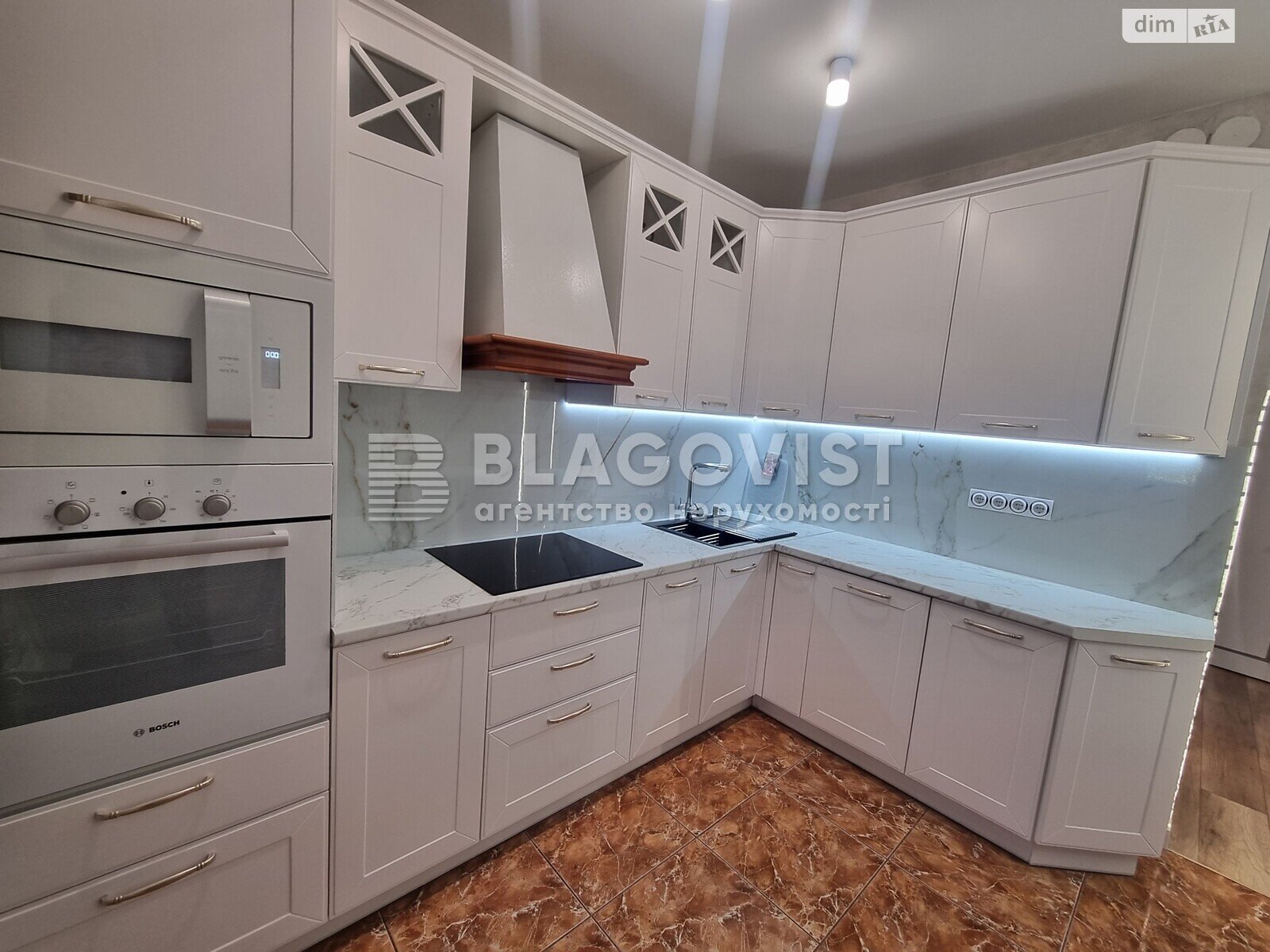 двокімнатна квартира в Києві, район Позняки, на вул. Ахматової Анни, кв. 31 в довготривалу оренду помісячно фото 1 двокімнатна квартира в Києві, район Позняки, на вул. Ахматової Анни, кв. 31 в довготривалу оренду помісячно фото 1