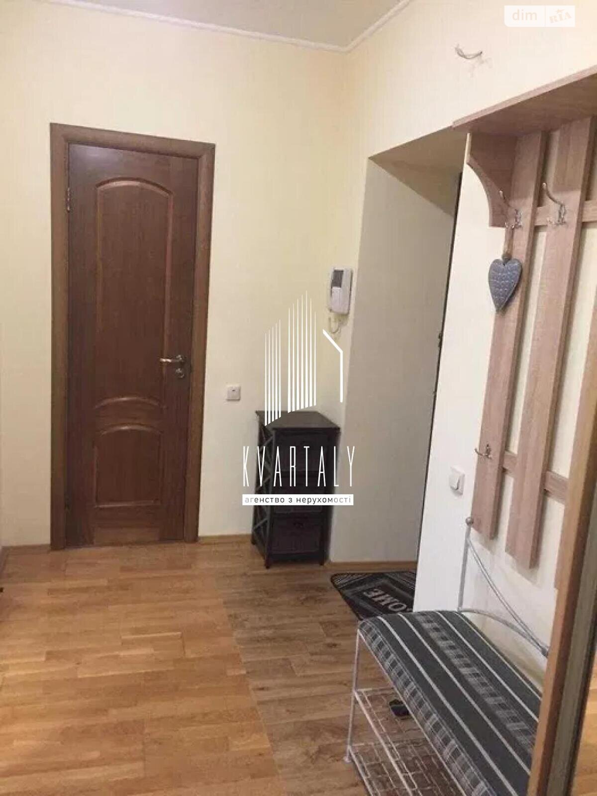 двокімнатна квартира в Києві, район Позняки, на вул. Ахматової Анни 33 в довготривалу оренду помісячно фото 1 двокімнатна квартира в Києві, район Позняки, на вул. Ахматової Анни 33 в довготривалу оренду помісячно фото 1