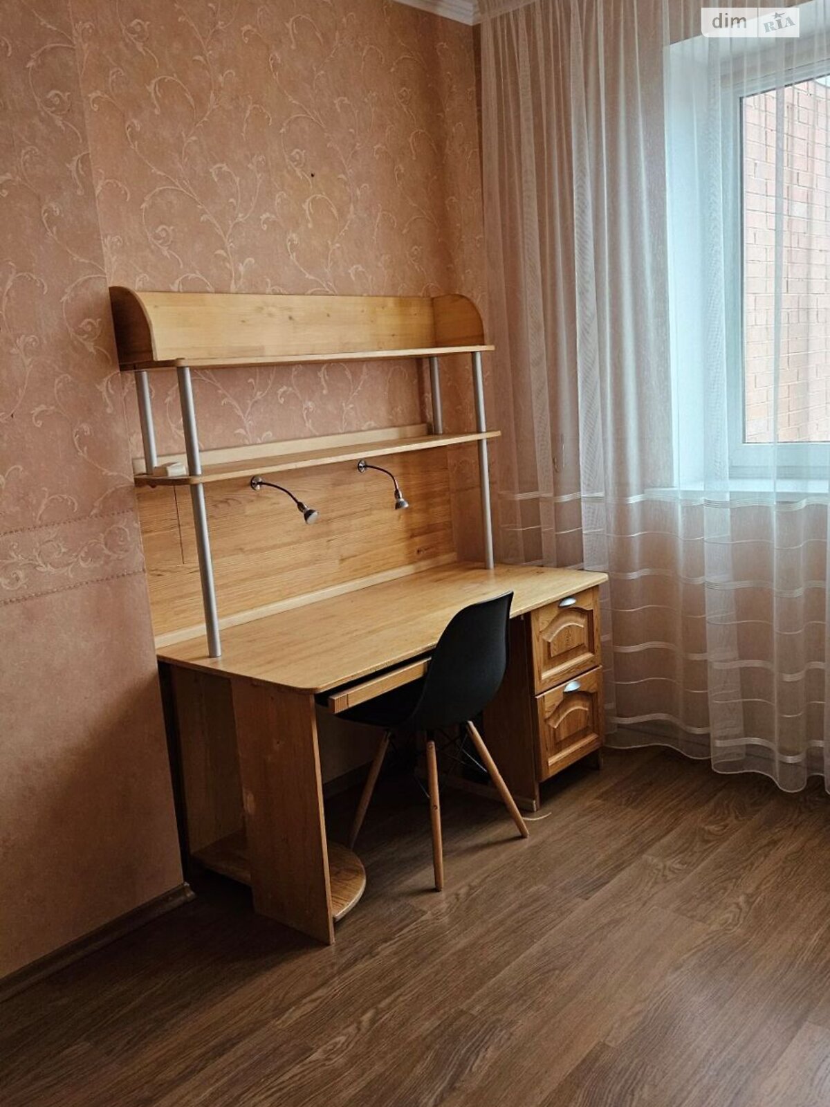 трикімнатна квартира з ремонтом в Києві, район Позняки, на вул. Ахматової Анни 13 в довготривалу оренду помісячно фото 1 трикімнатна квартира з ремонтом в Києві, район Позняки, на вул. Ахматової Анни 13 в довготривалу оренду помісячно фото 1