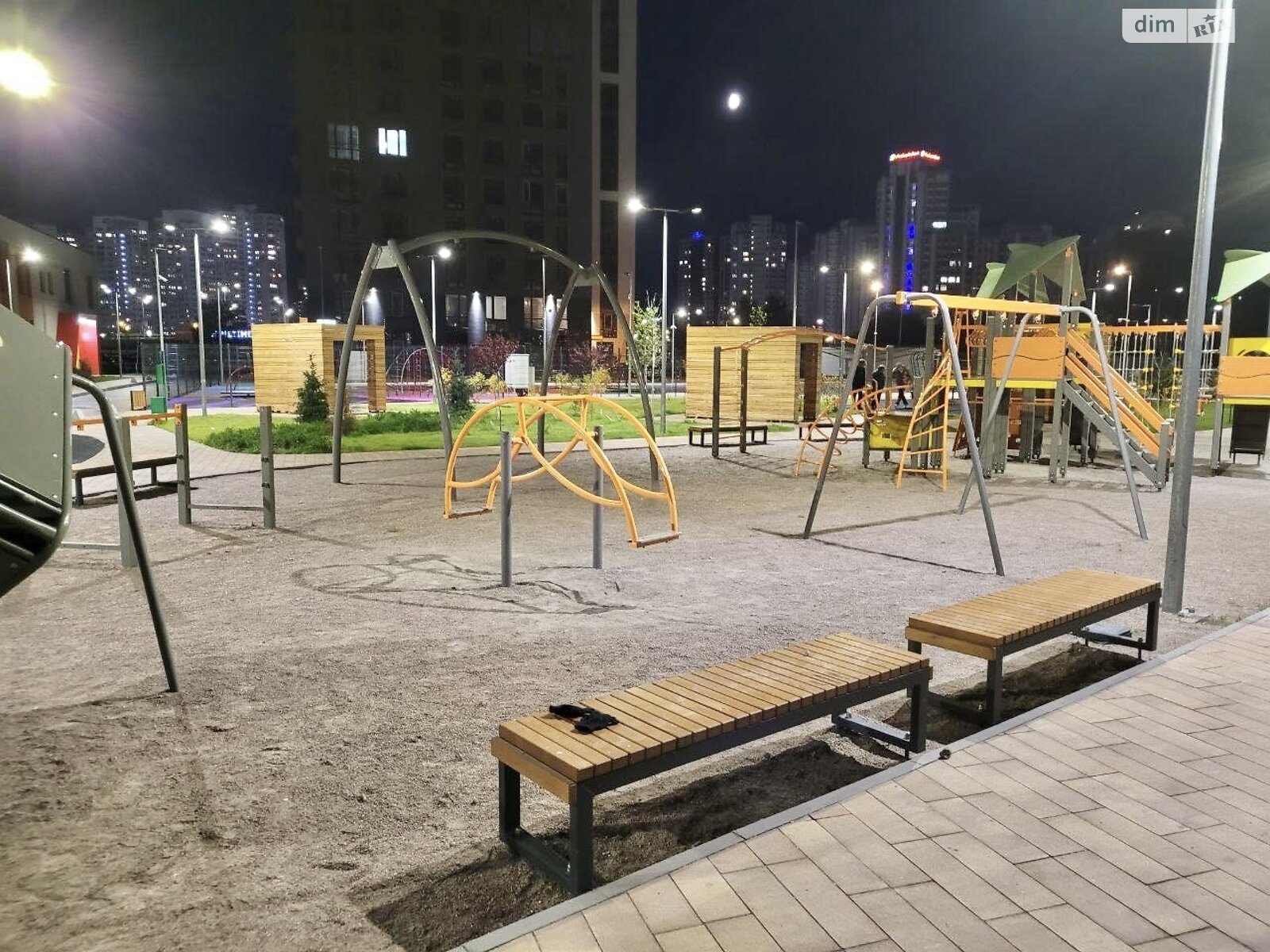 однокомнатная квартира в Киеве, район Позняки, на наб. Днепровская 18Б в аренду на долгий срок помесячно фото 1 однокомнатная квартира в Киеве, район Позняки, на наб. Днепровская 18Б в аренду на долгий срок помесячно фото 1