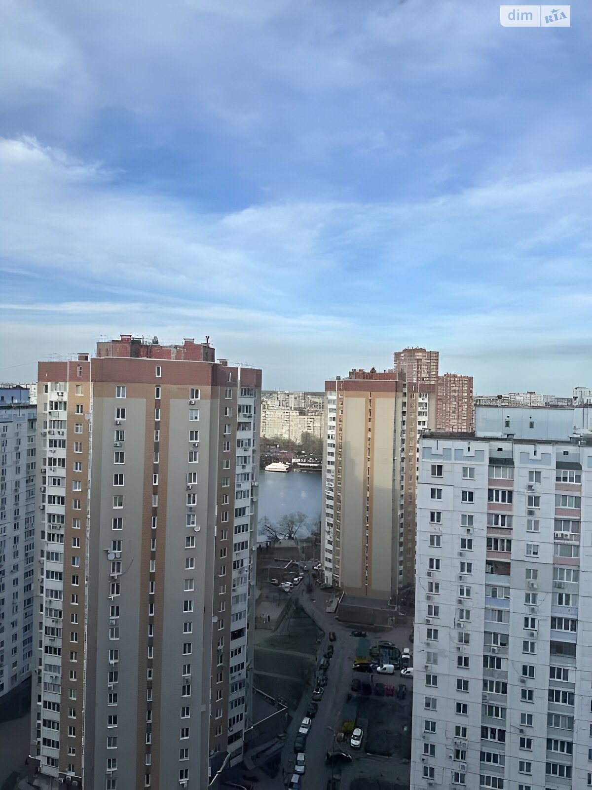 двокімнатна квартира в Києві, район Позняки, на вул. Драгоманова в довготривалу оренду помісячно фото 1 двокімнатна квартира в Києві, район Позняки, на вул. Драгоманова в довготривалу оренду помісячно фото 1