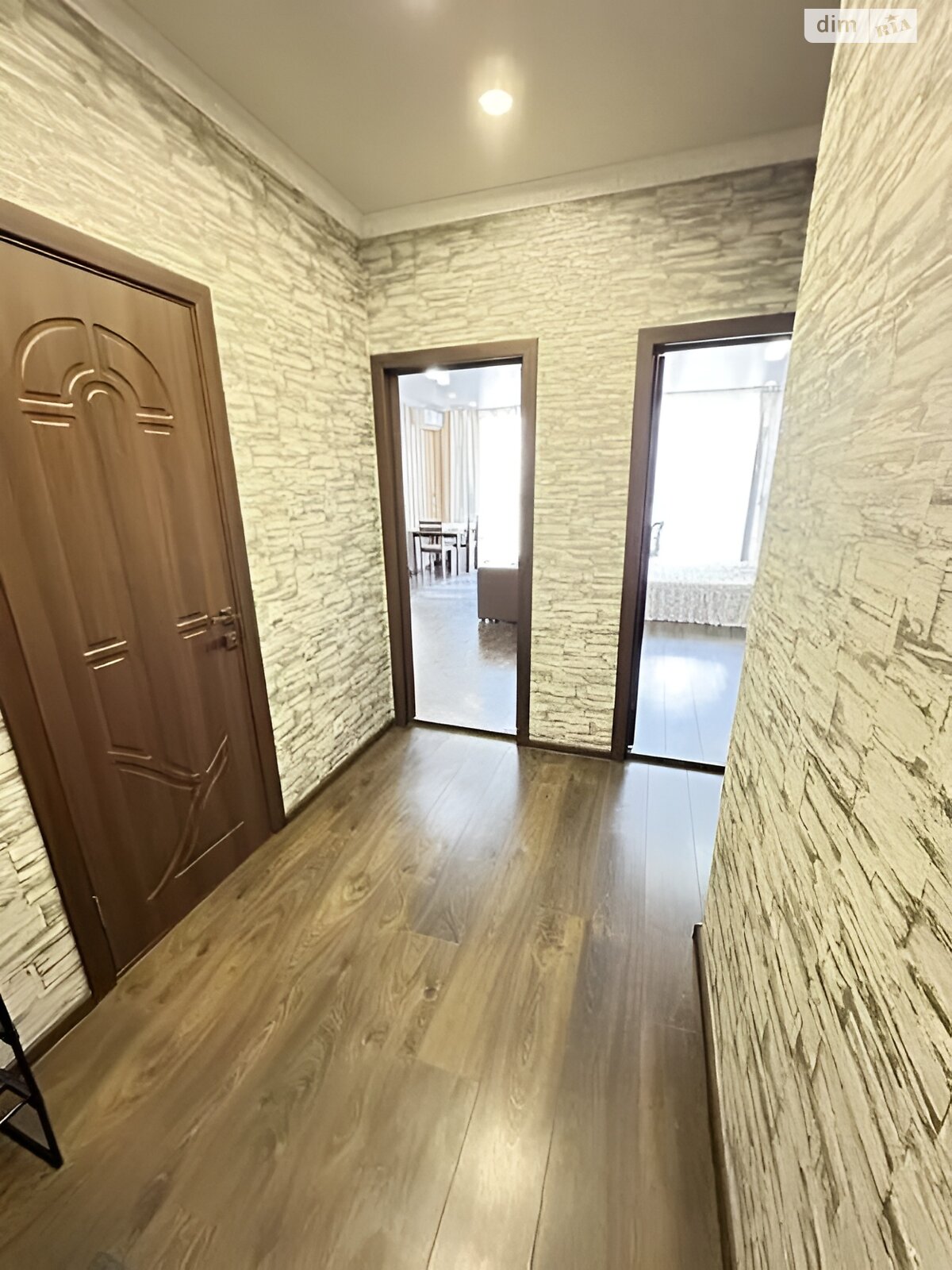 двокімнатна квартира в Києві, район Позняки, на вул. Драгоманова в довготривалу оренду помісячно фото 1 двокімнатна квартира в Києві, район Позняки, на вул. Драгоманова в довготривалу оренду помісячно фото 1