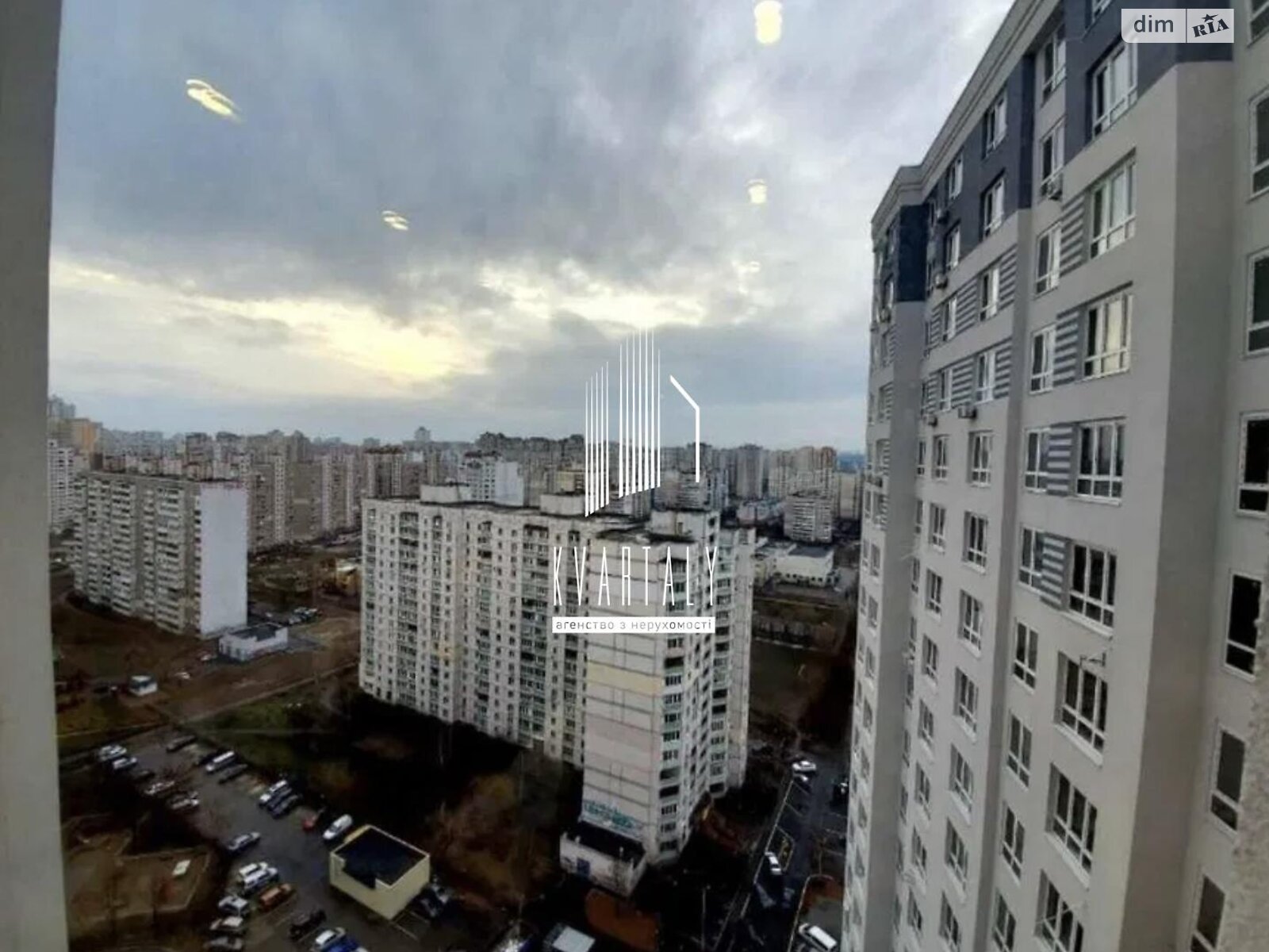 однокімнатна квартира в Києві, район Позняки, на вул. Драгоманова 10 в довготривалу оренду помісячно фото 1 однокімнатна квартира в Києві, район Позняки, на вул. Драгоманова 10 в довготривалу оренду помісячно фото 1
