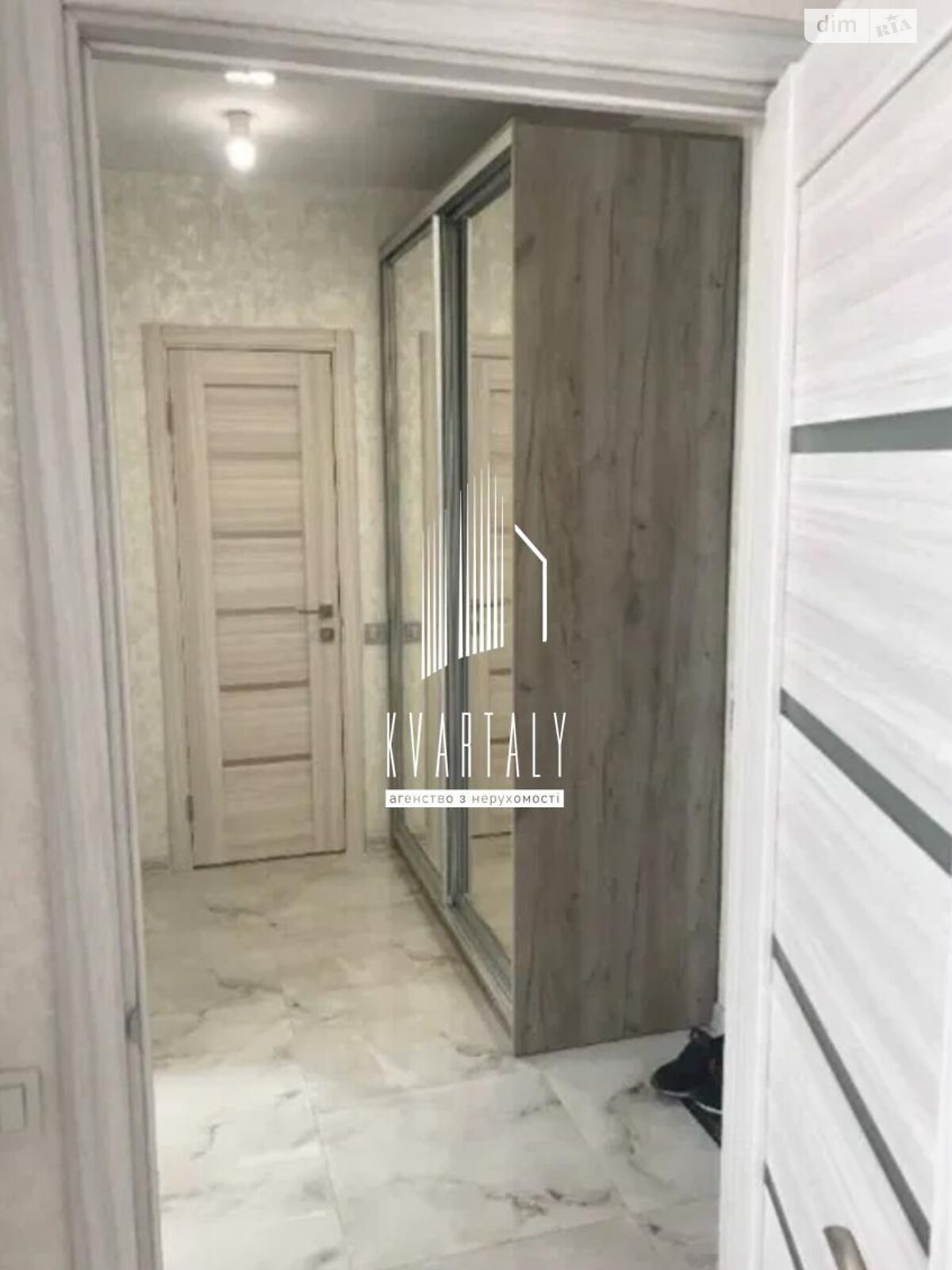 однокімнатна квартира в Києві, район Позняки, на вул. Драгоманова 10 в довготривалу оренду помісячно фото 1 однокімнатна квартира в Києві, район Позняки, на вул. Драгоманова 10 в довготривалу оренду помісячно фото 1