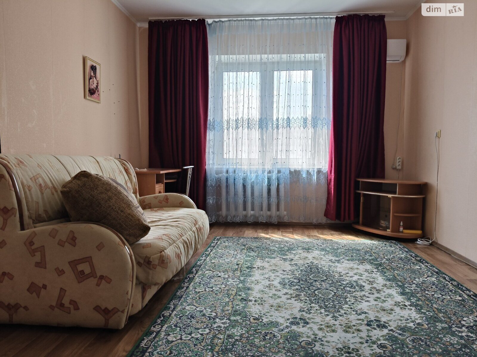 однокімнатна квартира в Києві, район Позняки, на вул. Драгоманова 1Г в довготривалу оренду помісячно фото 1 однокімнатна квартира в Києві, район Позняки, на вул. Драгоманова 1Г в довготривалу оренду помісячно фото 1