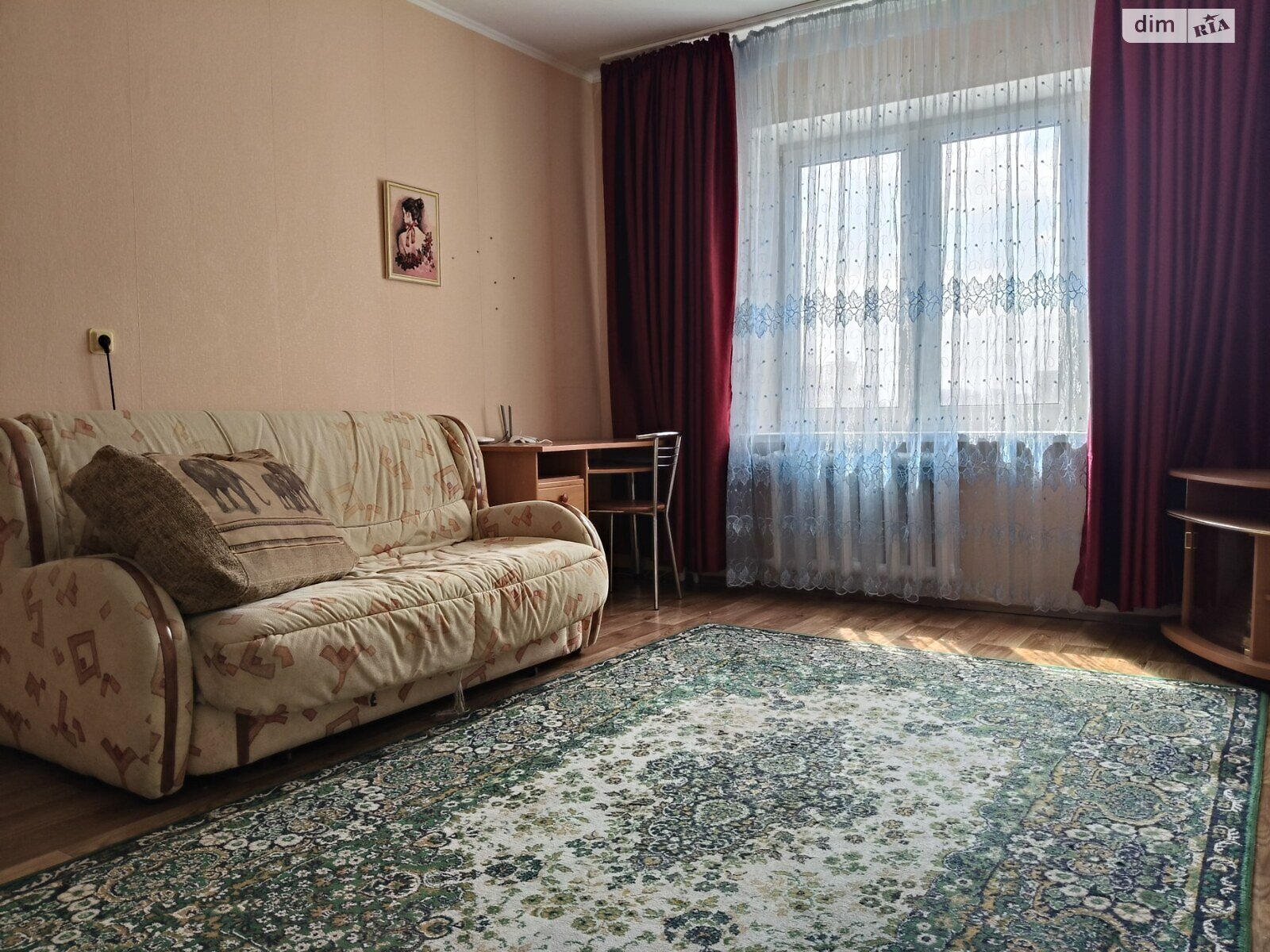 однокімнатна квартира в Києві, район Позняки, на вул. Драгоманова 1Г в довготривалу оренду помісячно фото 1 однокімнатна квартира в Києві, район Позняки, на вул. Драгоманова 1Г в довготривалу оренду помісячно фото 1