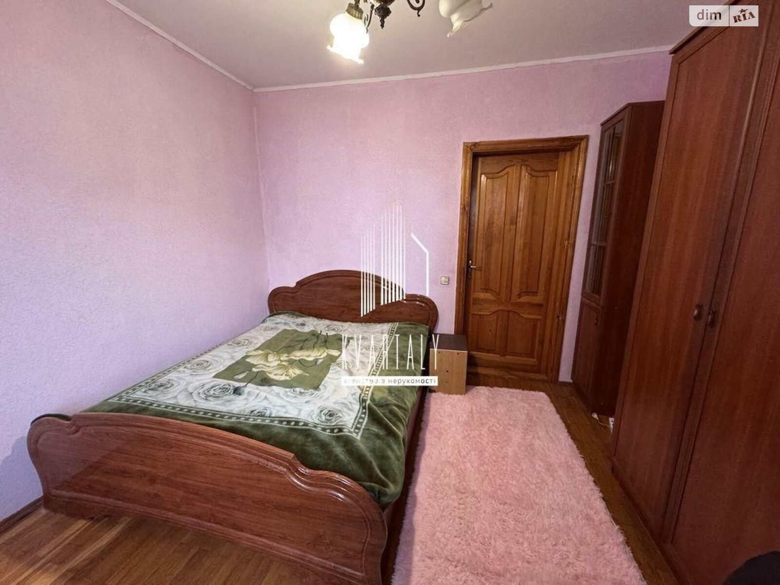 трикімнатна квартира в Києві, район Позняки, на вул. Драгоманова 23А, кв. 1 в довготривалу оренду помісячно фото 1 трикімнатна квартира в Києві, район Позняки, на вул. Драгоманова 23А, кв. 1 в довготривалу оренду помісячно фото 1