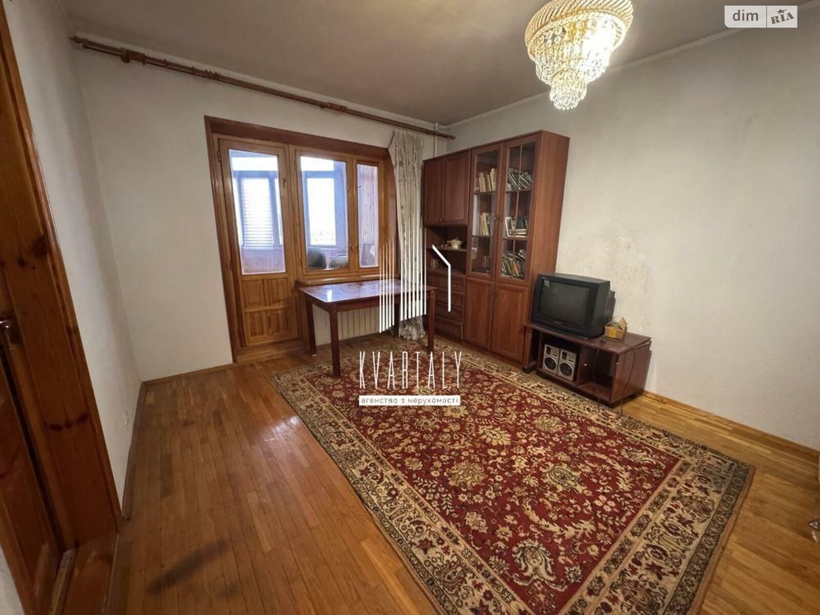 трикімнатна квартира в Києві, район Позняки, на вул. Драгоманова 23А, кв. 1 в довготривалу оренду помісячно фото 1 трикімнатна квартира в Києві, район Позняки, на вул. Драгоманова 23А, кв. 1 в довготривалу оренду помісячно фото 1