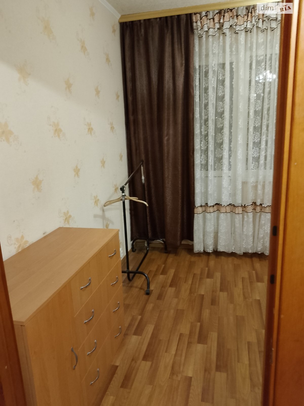 трехкомнатная квартира в Киеве, район Позняки, на ул. Драгоманова 9 в аренду на долгий срок помесячно фото 1