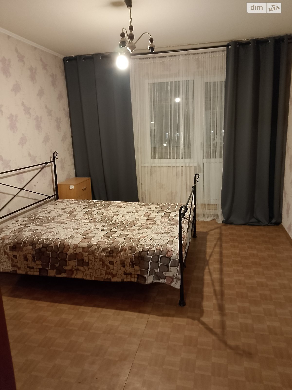 трехкомнатная квартира в Киеве, район Позняки, на ул. Драгоманова 9 в аренду на долгий срок помесячно фото 1