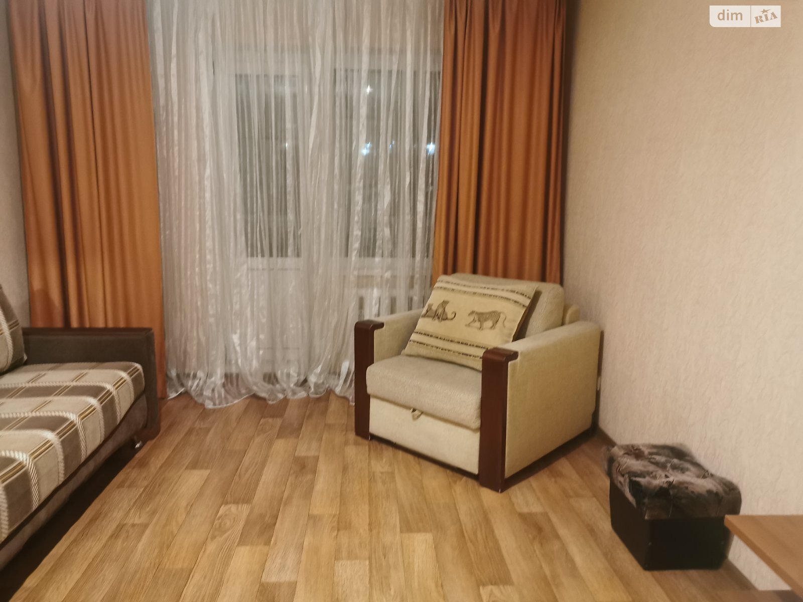 трехкомнатная квартира в Киеве, район Позняки, на ул. Драгоманова 9 в аренду на долгий срок помесячно фото 1