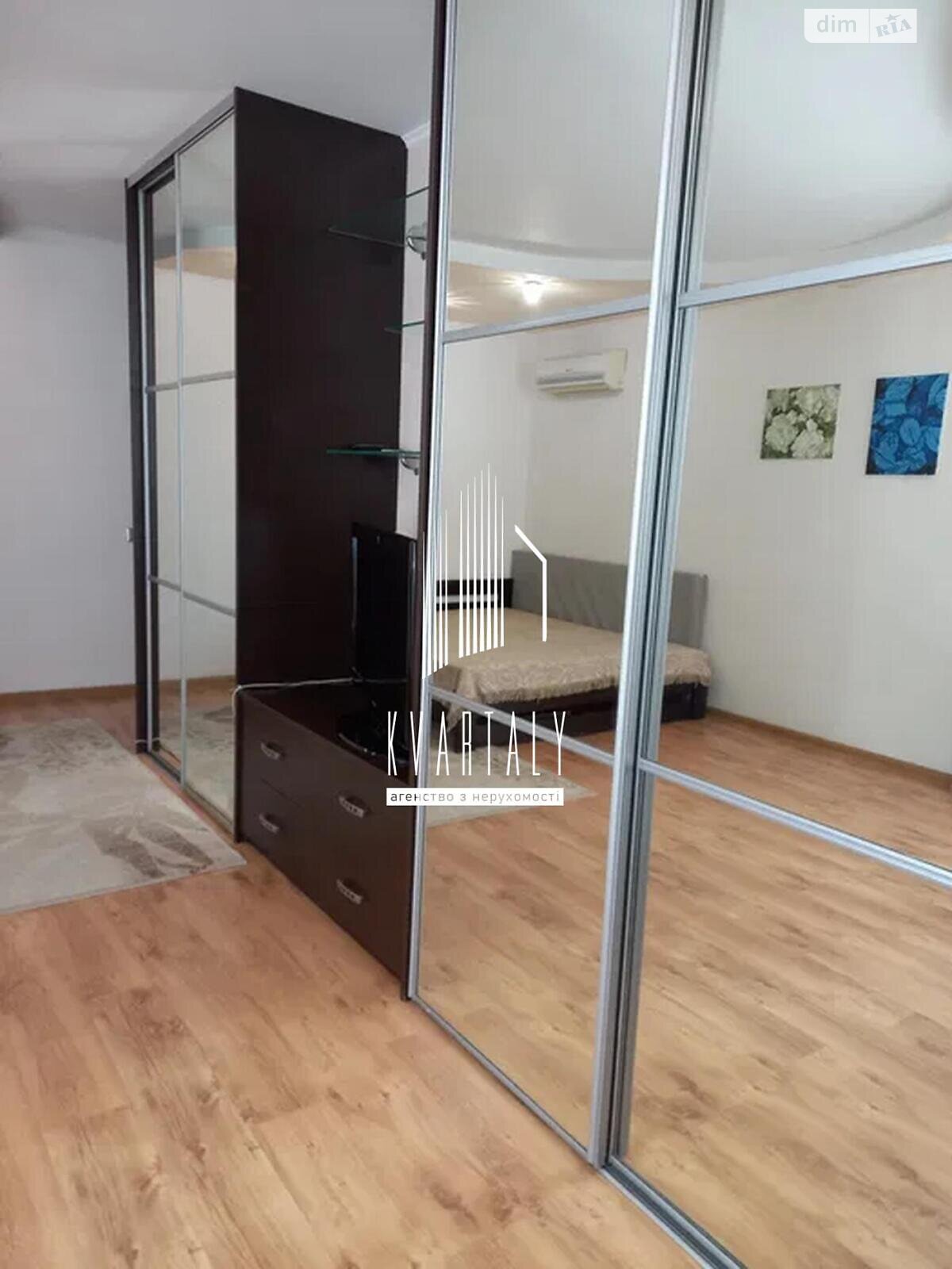 однокімнатна квартира в Києві, район Позняки, на вул. Олени Пчілки 3А в довготривалу оренду помісячно фото 1 однокімнатна квартира в Києві, район Позняки, на вул. Олени Пчілки 3А в довготривалу оренду помісячно фото 1