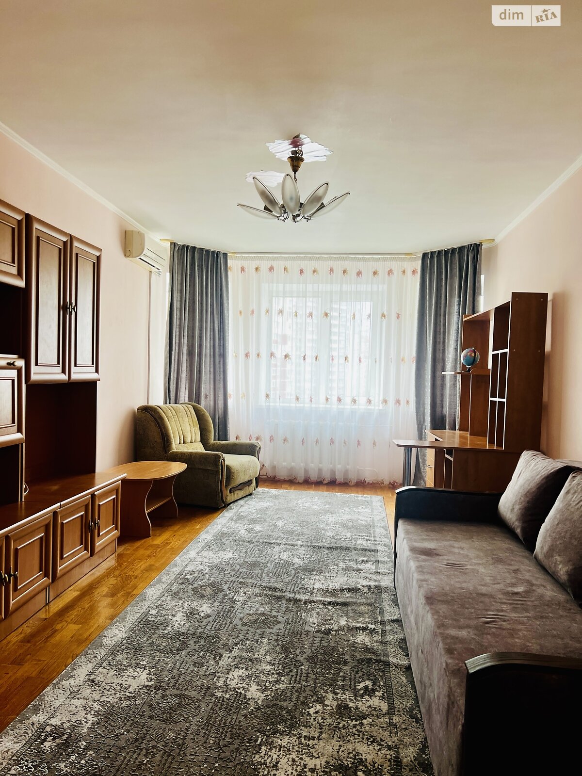двокімнатна квартира в Києві, район Позняки, на вул. Княжий Затон 4 в довготривалу оренду помісячно фото 1 двокімнатна квартира в Києві, район Позняки, на вул. Княжий Затон 4 в довготривалу оренду помісячно фото 1