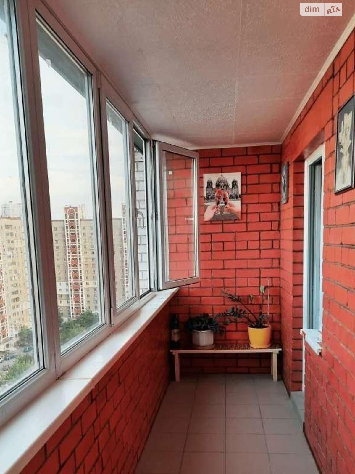 двухкомнатная квартира в Киеве, район Позняки, на ул. Михаила Романова 15А в аренду на долгий срок помесячно фото 1