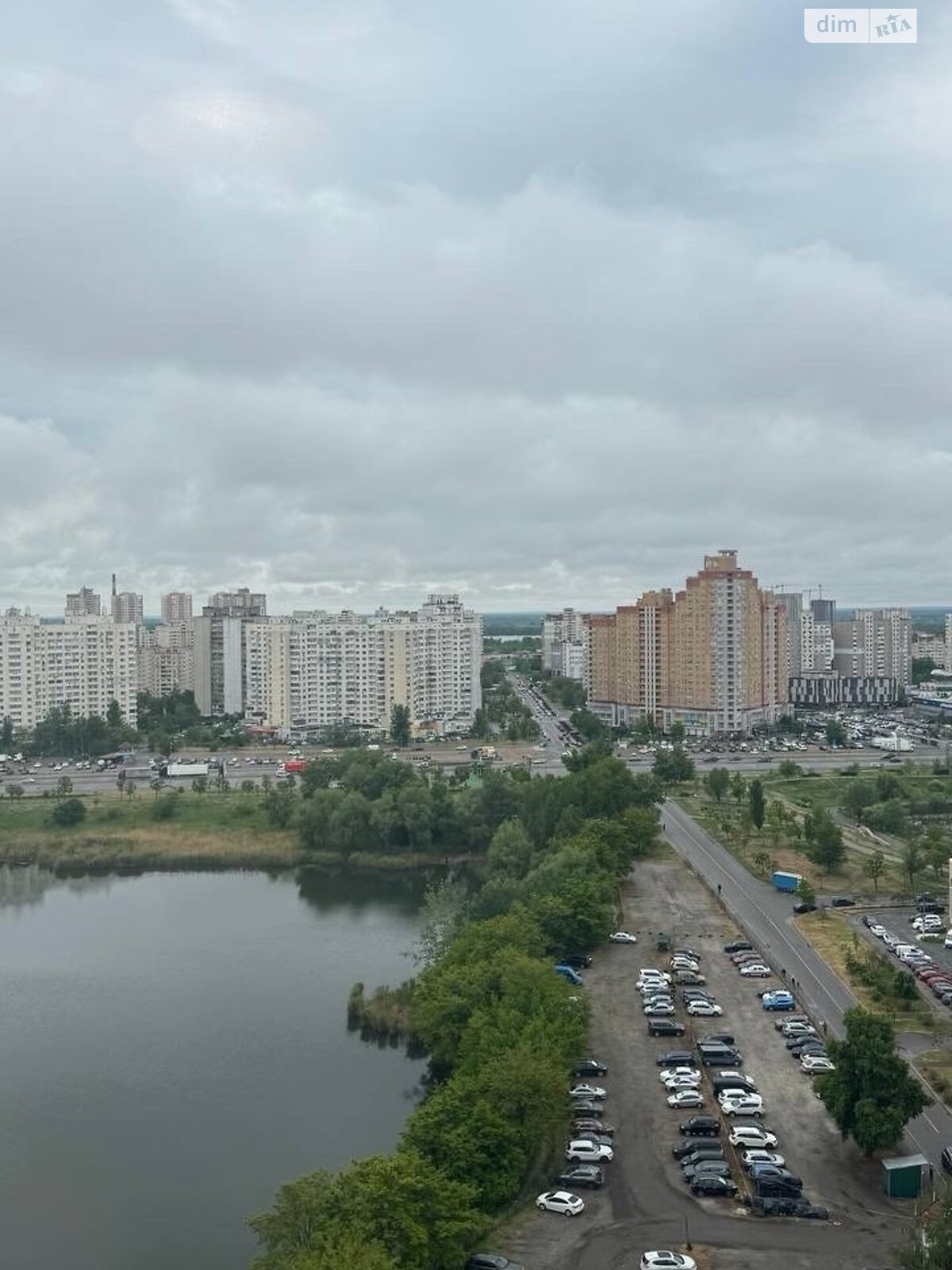 трехкомнатная квартира в Киеве, район Позняки, на просп. Николая Бажана 1М в аренду на долгий срок помесячно фото 1 трехкомнатная квартира в Киеве, район Позняки, на просп. Николая Бажана 1М в аренду на долгий срок помесячно фото 1