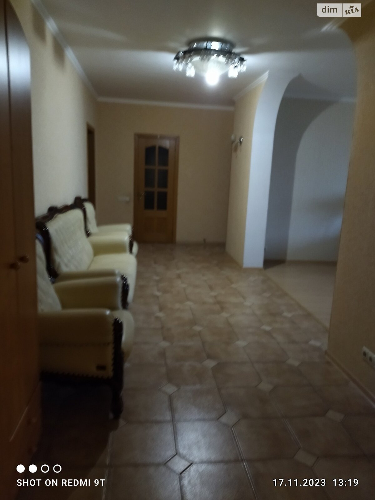 трикімнатна квартира в Києві, район Позняки, на просп. Петра Григоренка 15 в довготривалу оренду помісячно фото 1 трикімнатна квартира в Києві, район Позняки, на просп. Петра Григоренка 15 в довготривалу оренду помісячно фото 1