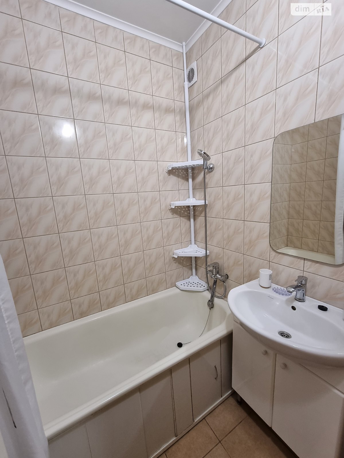 двухкомнатная квартира в Киеве, район Позняки, на просп. Петра Григоренко 26А в аренду на долгий срок помесячно фото 1