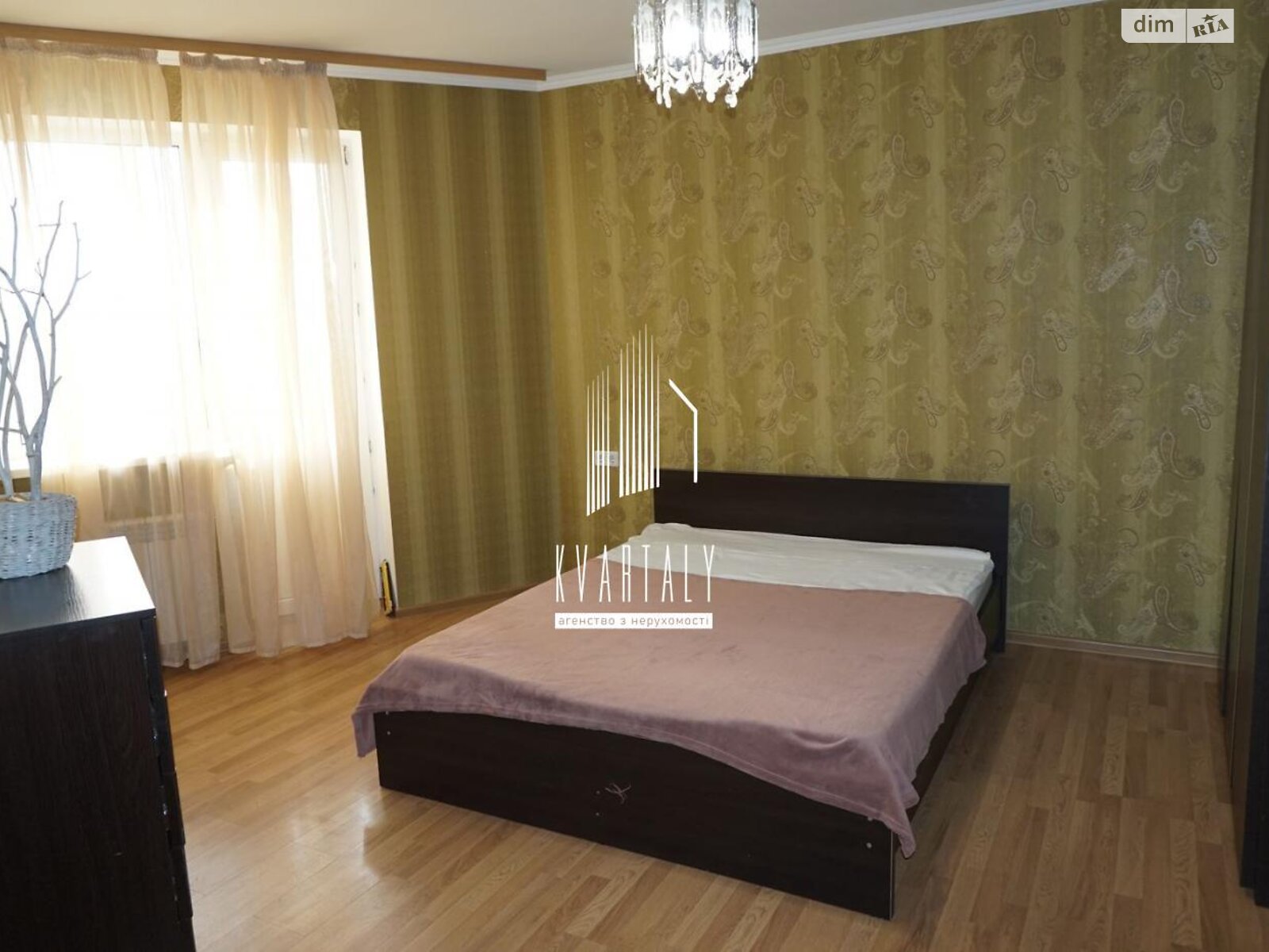 двокімнатна квартира в Києві, район Позняки, на вул. Срібнокільська 1 в довготривалу оренду помісячно фото 1 двокімнатна квартира в Києві, район Позняки, на вул. Срібнокільська 1 в довготривалу оренду помісячно фото 1