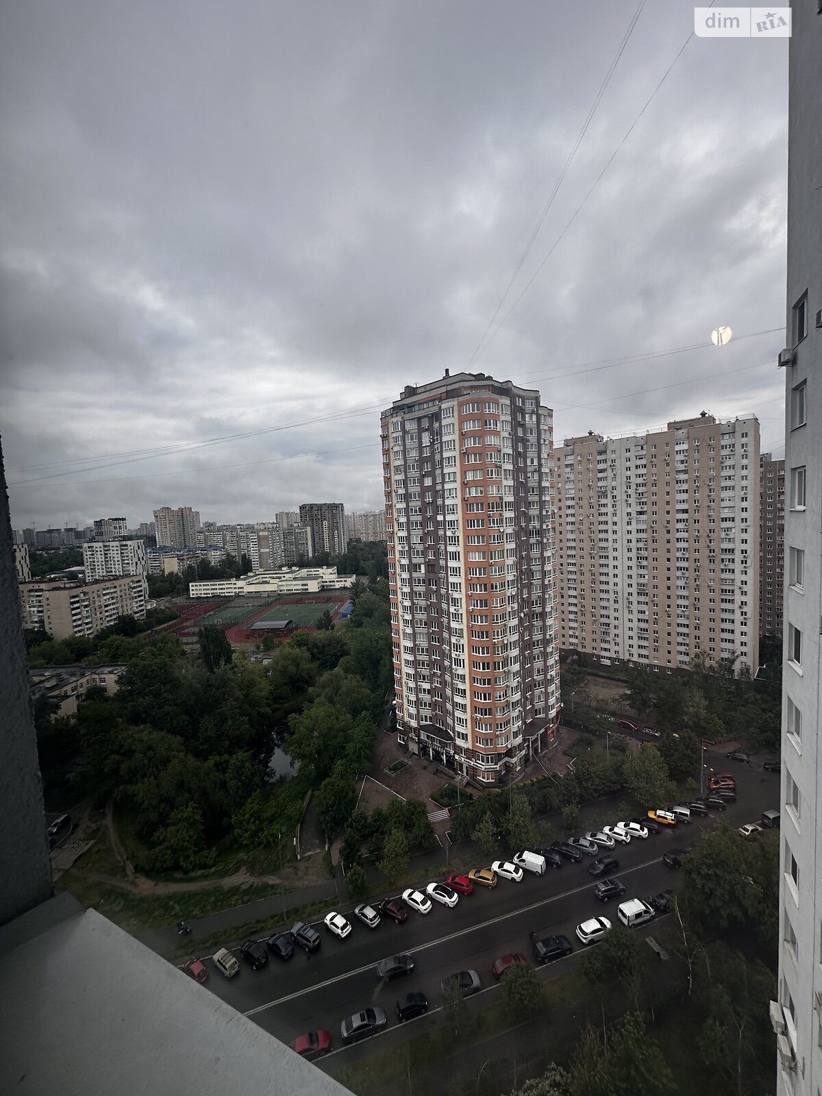 трехкомнатная квартира в Киеве, район Позняки, на ул. Урловская 23 в аренду на долгий срок помесячно фото 1 трехкомнатная квартира в Киеве, район Позняки, на ул. Урловская 23 в аренду на долгий срок помесячно фото 1