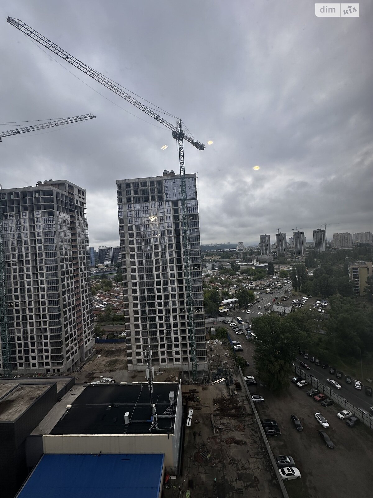 трехкомнатная квартира в Киеве, район Позняки, на ул. Урловская 23 в аренду на долгий срок помесячно фото 1 трехкомнатная квартира в Киеве, район Позняки, на ул. Урловская 23 в аренду на долгий срок помесячно фото 1