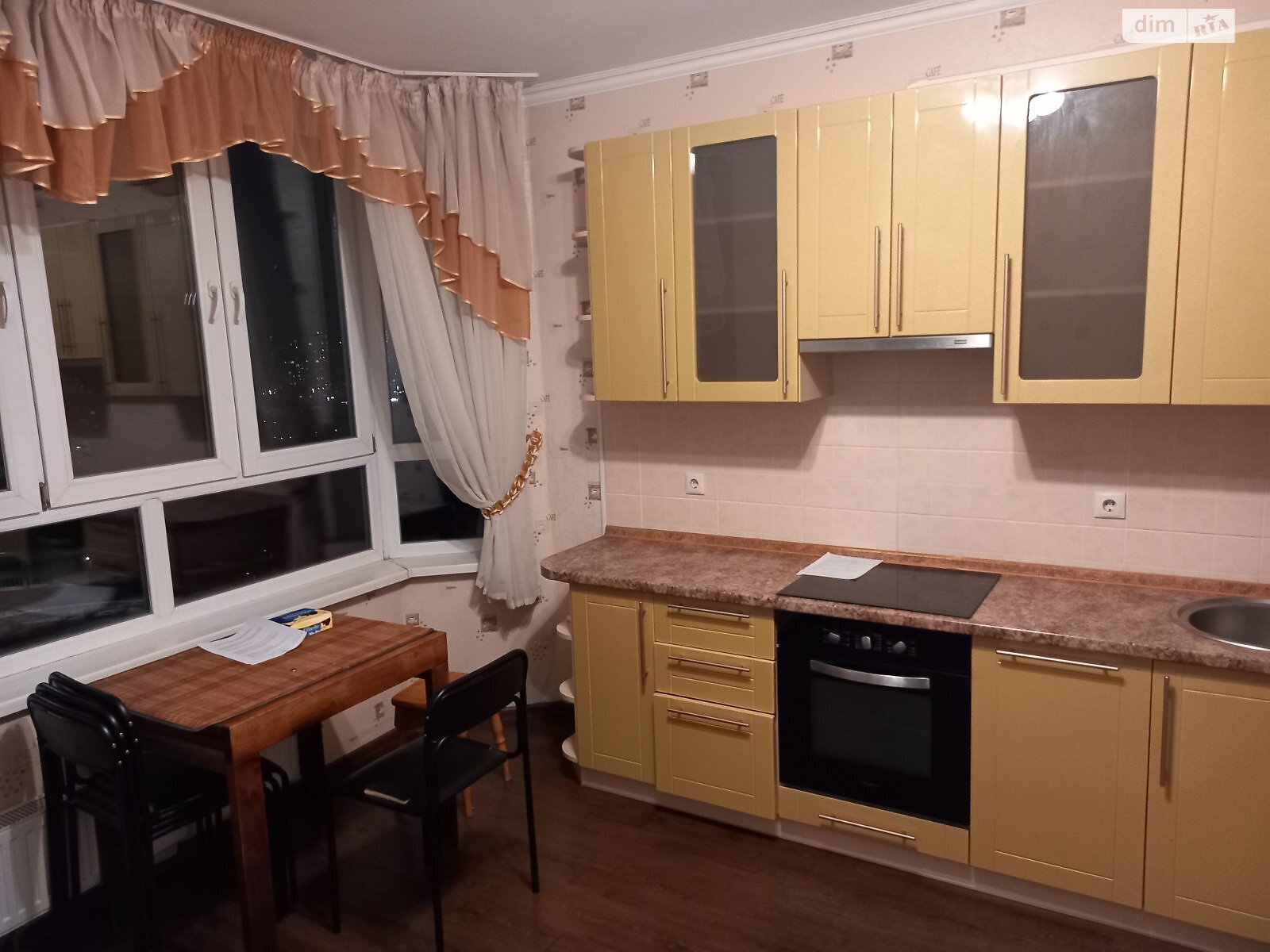 однокомнатная квартира в Киеве, район Дарницкий, на ул. Урловская 40 в аренду на долгий срок помесячно фото 1 однокомнатная квартира в Киеве, район Дарницкий, на ул. Урловская 40 в аренду на долгий срок помесячно фото 1