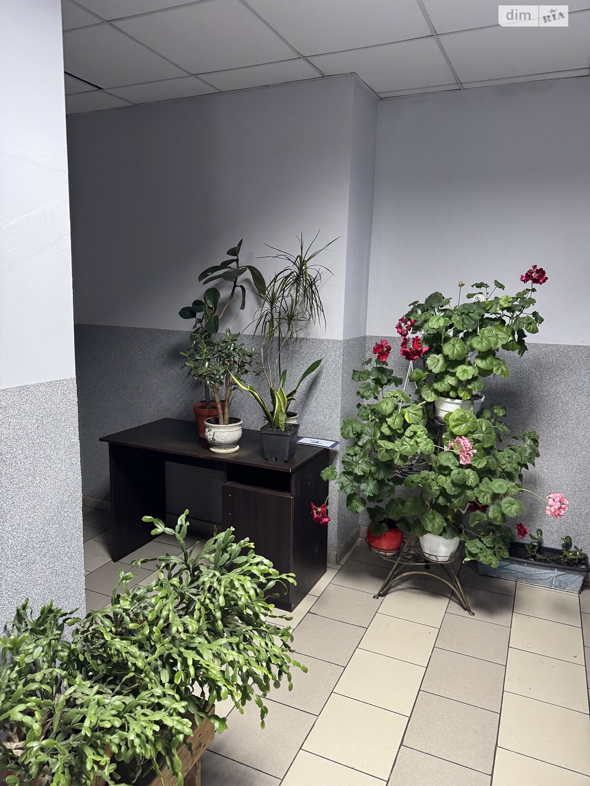 однокомнатная квартира в Киеве, район Позняки, на ул. Урловская 23А в аренду на долгий срок помесячно фото 1