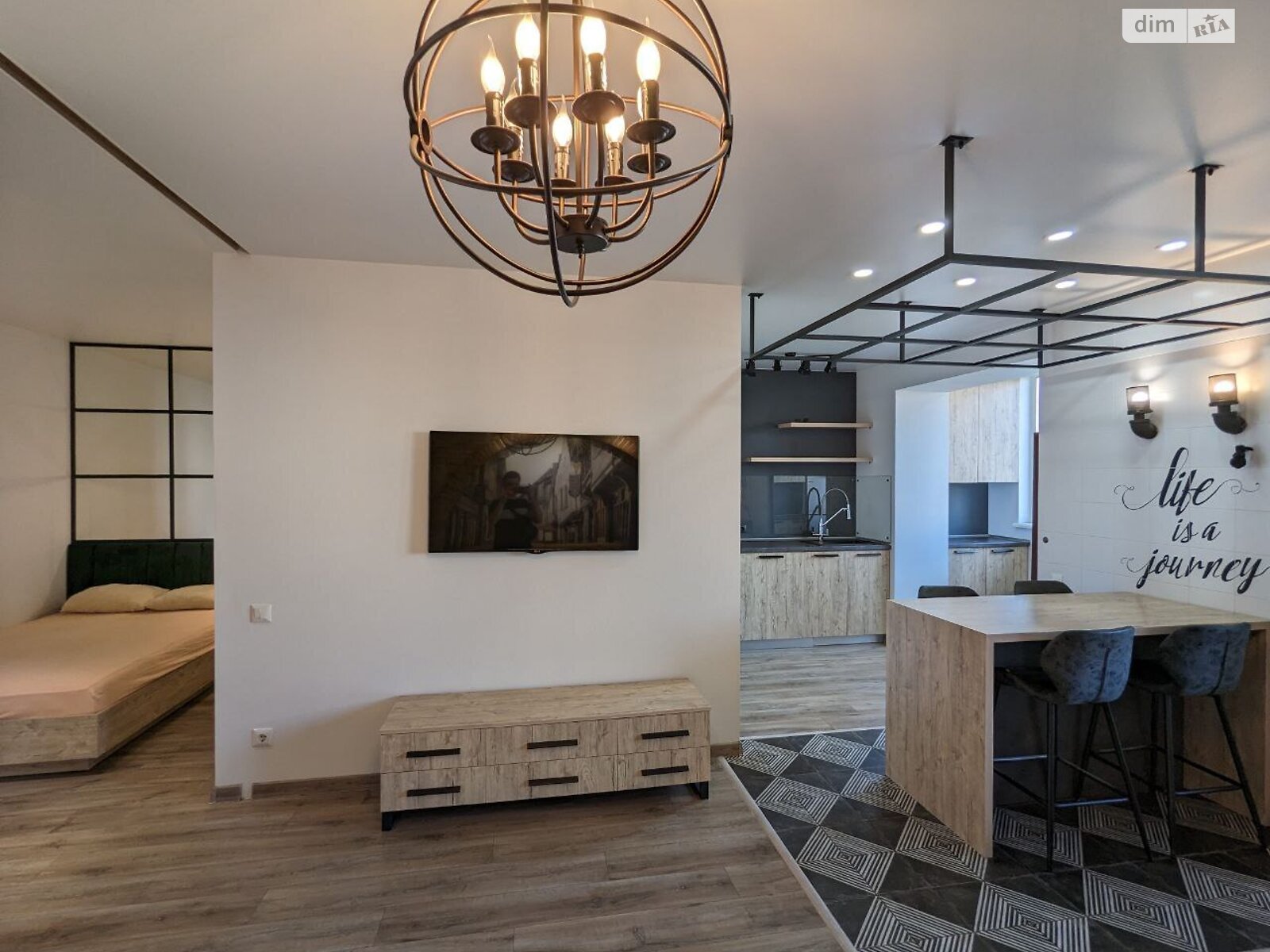 однокомнатная квартира в Киеве, район Дарницкий, на ул. Урловская 10А в аренду на долгий срок помесячно фото 1