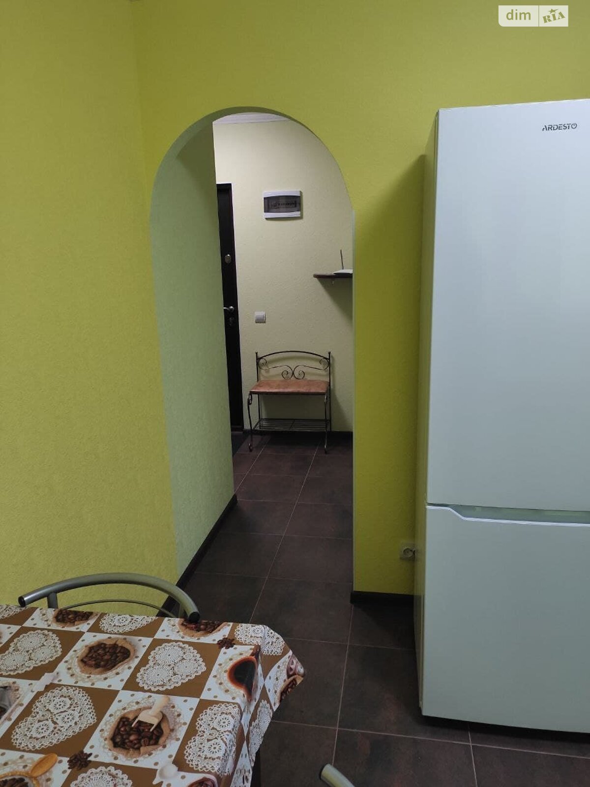 однокімнатна квартира в Києві, район Позняки, на вул. Здолбунівська 5 в довготривалу оренду помісячно фото 1 однокімнатна квартира в Києві, район Позняки, на вул. Здолбунівська 5 в довготривалу оренду помісячно фото 1