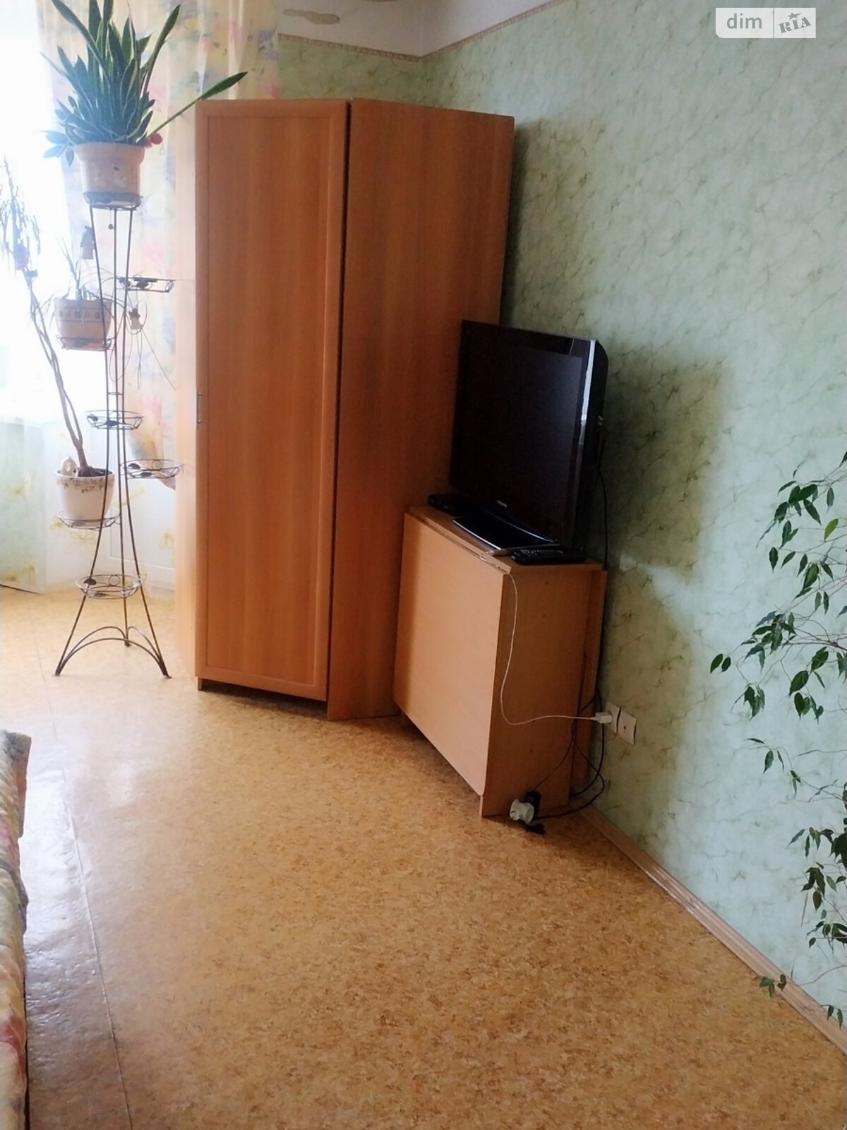 однокімнатна квартира в Києві, район Позняки, на вул. Здолбунівська 9Б в довготривалу оренду помісячно фото 1 однокімнатна квартира в Києві, район Позняки, на вул. Здолбунівська 9Б в довготривалу оренду помісячно фото 1