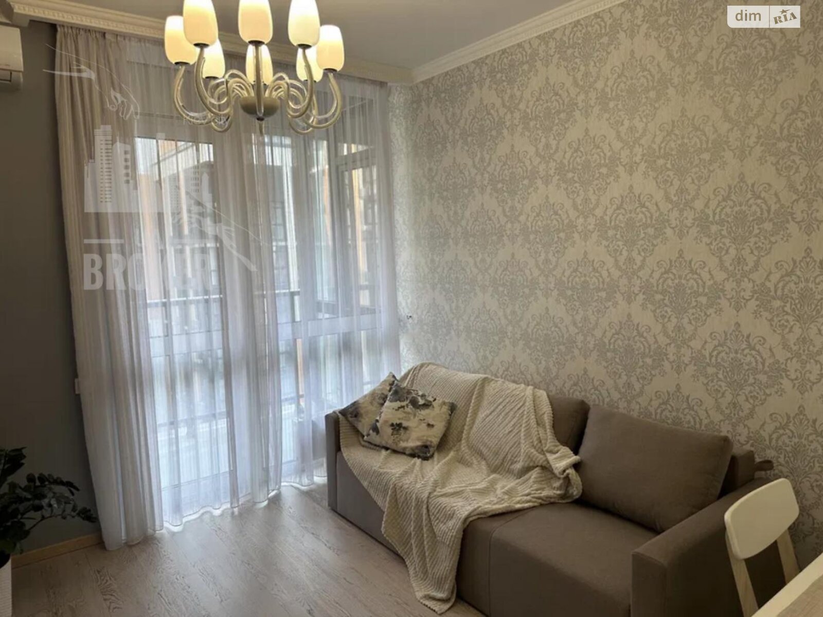 двухкомнатная квартира в Киеве, на ул. Предславинская 57 в аренду на долгий срок помесячно фото 1