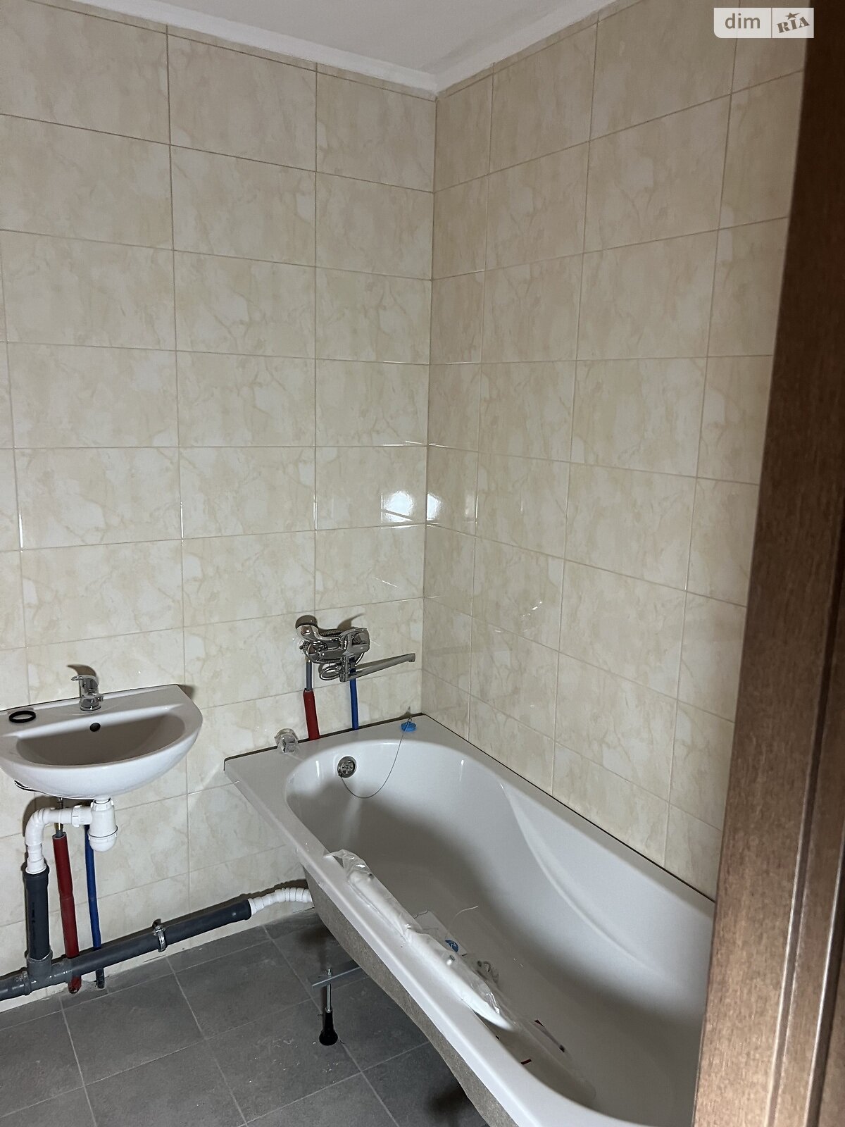 двокімнатна квартира в Києві, район Пріорка, на вул. Коноплянська 22Б в довготривалу оренду помісячно фото 1 двокімнатна квартира в Києві, район Пріорка, на вул. Коноплянська 22Б в довготривалу оренду помісячно фото 1
