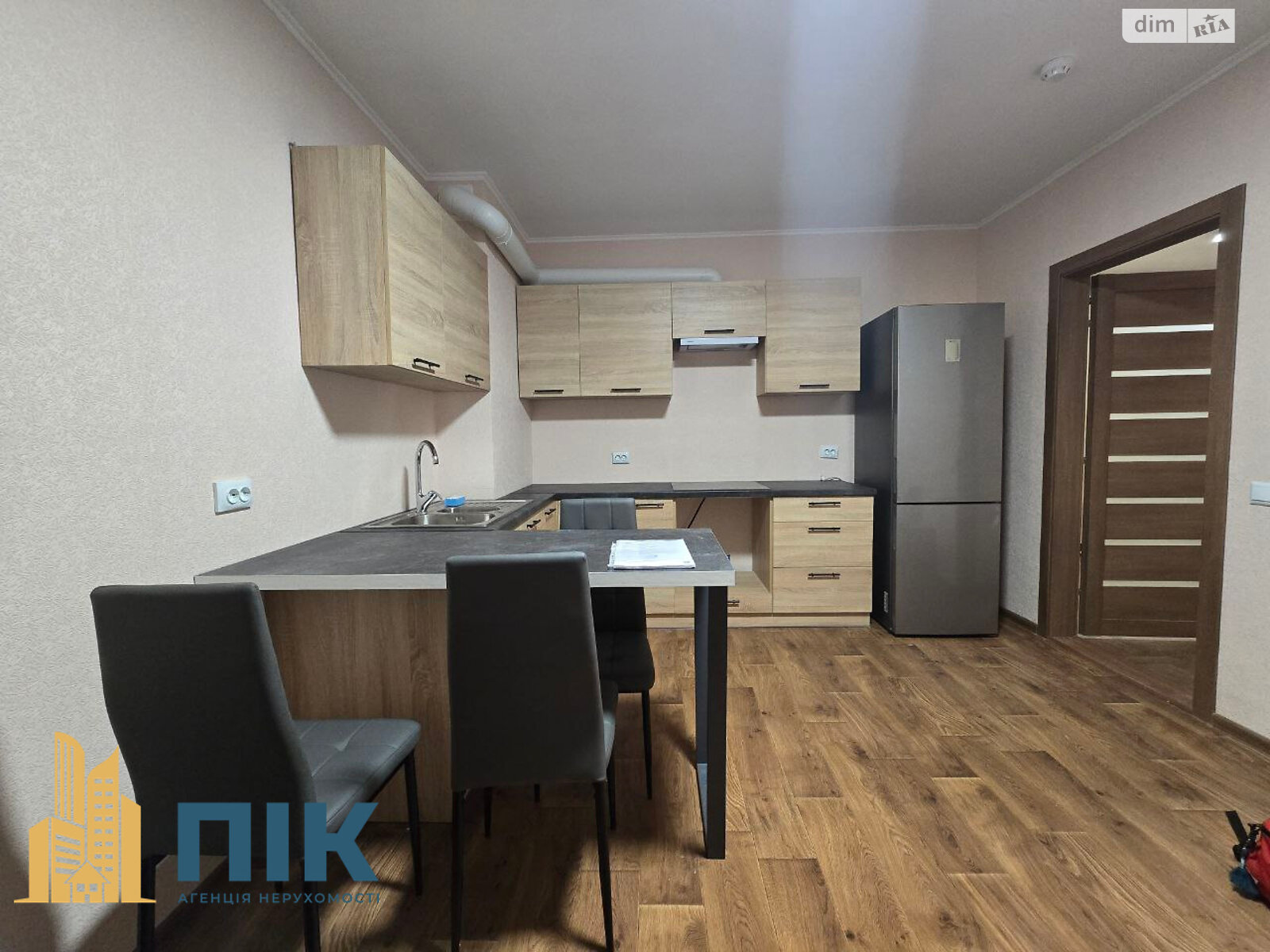 однокомнатная квартира в Киеве, район Приорка, на ул. Коноплянская 22А в аренду на долгий срок помесячно фото 1 однокомнатная квартира в Киеве, район Приорка, на ул. Коноплянская 22А в аренду на долгий срок помесячно фото 1