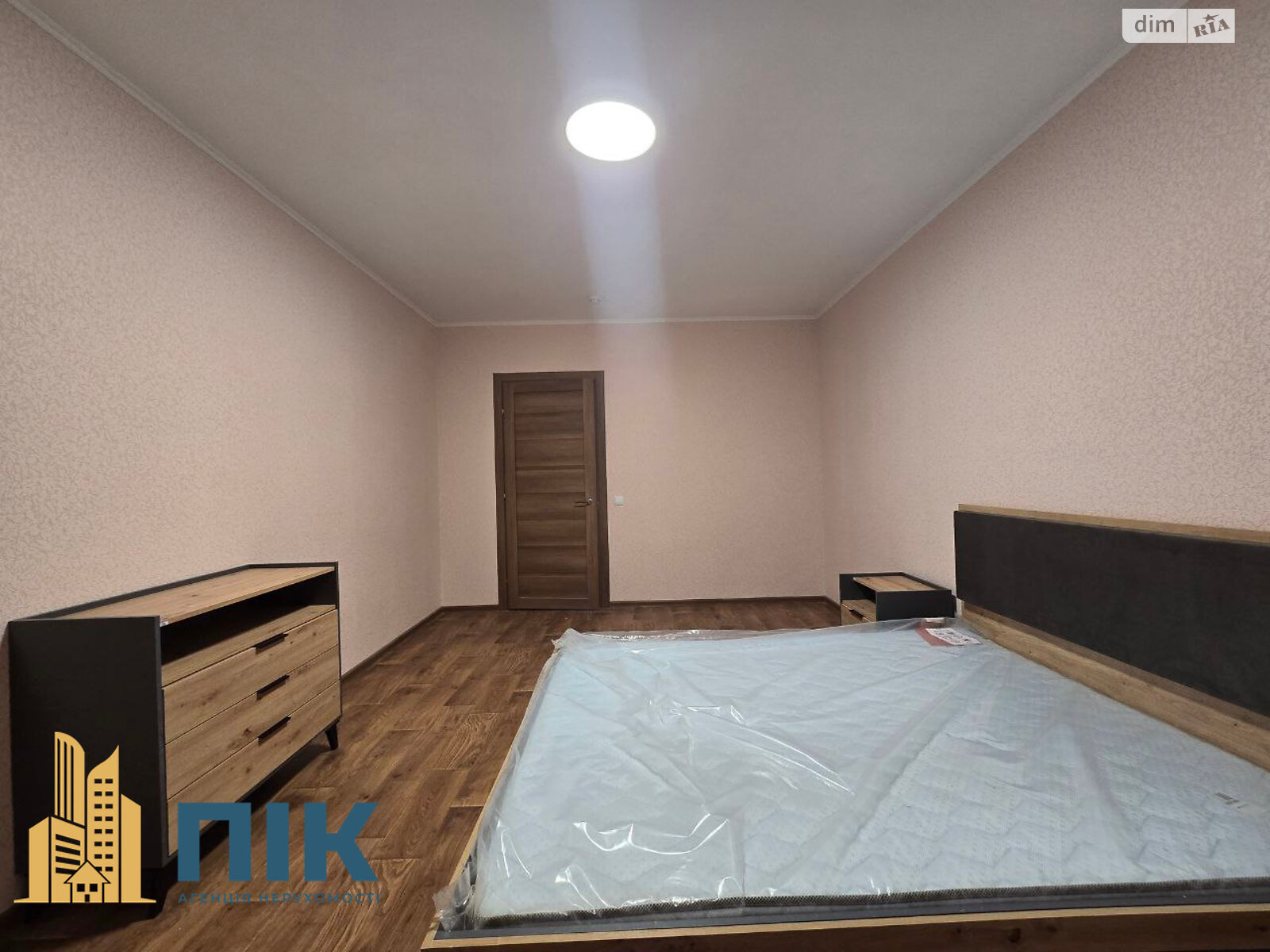 однокомнатная квартира в Киеве, район Приорка, на ул. Коноплянская 22А в аренду на долгий срок помесячно фото 1 однокомнатная квартира в Киеве, район Приорка, на ул. Коноплянская 22А в аренду на долгий срок помесячно фото 1