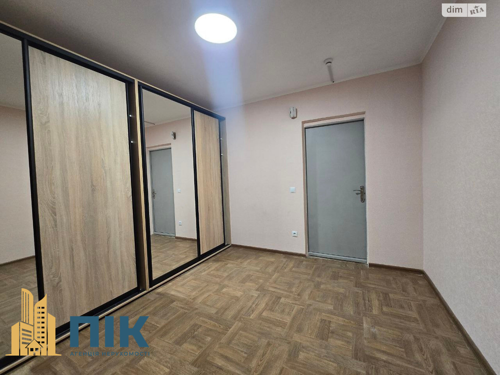 однокомнатная квартира в Киеве, район Приорка, на ул. Коноплянская 22А в аренду на долгий срок помесячно фото 1 однокомнатная квартира в Киеве, район Приорка, на ул. Коноплянская 22А в аренду на долгий срок помесячно фото 1