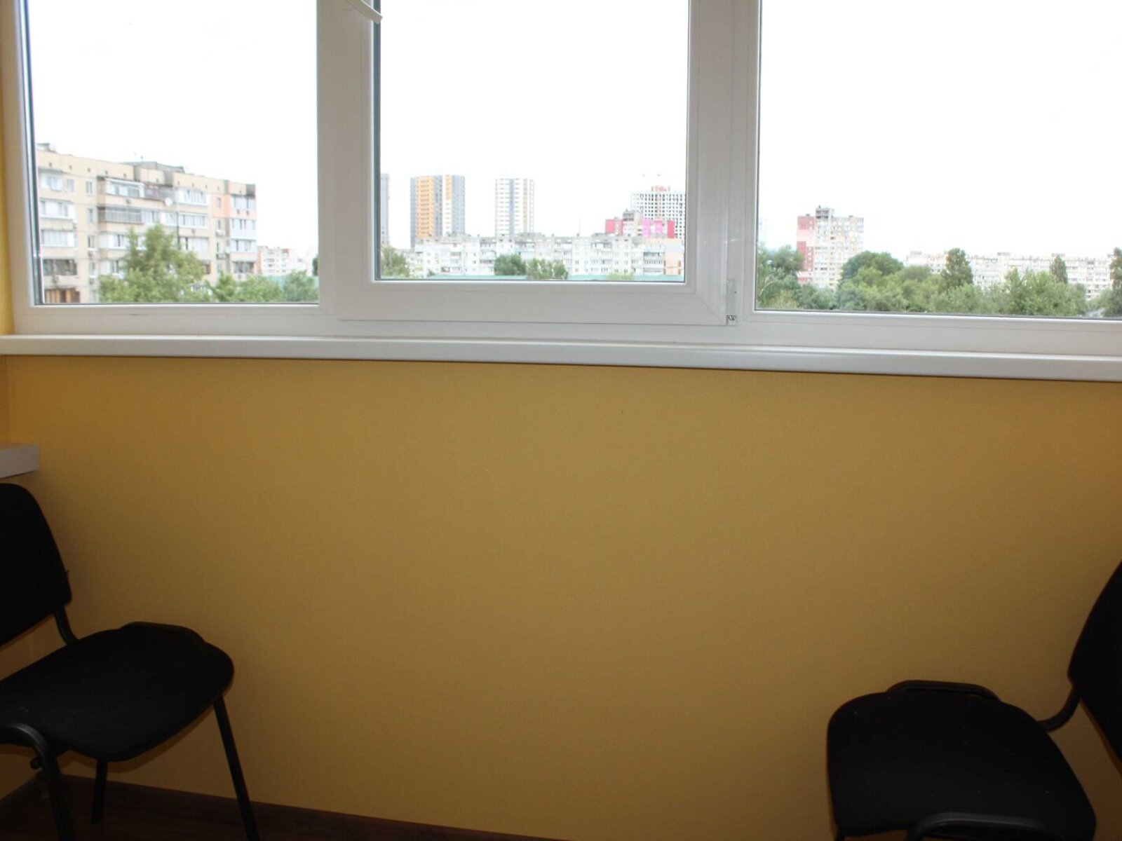трикімнатна квартира в Києві, район Райдужний Масив, на вул. Петра Вершигори 7 в довготривалу оренду помісячно фото 1 трикімнатна квартира в Києві, район Райдужний Масив, на вул. Петра Вершигори 7 в довготривалу оренду помісячно фото 1