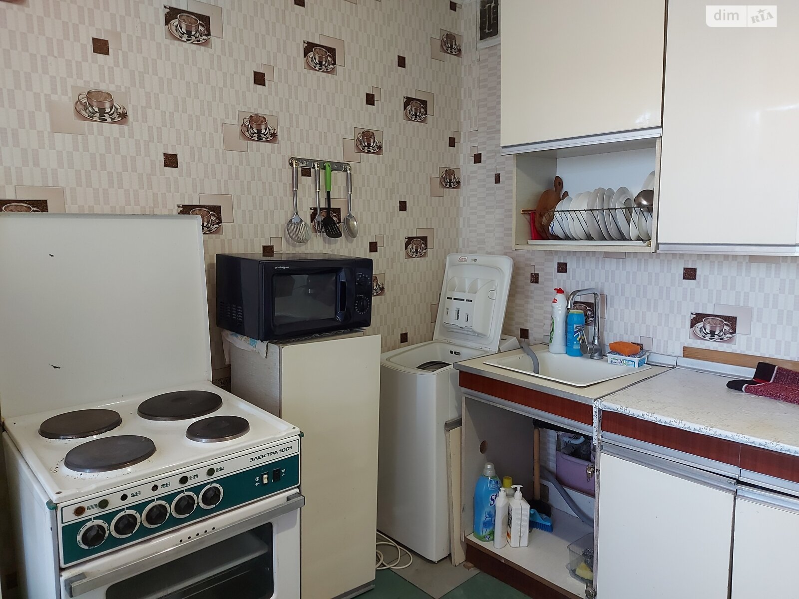однокомнатная квартира в Киеве, район Радужный Массив, на ул. Радужная 11 в аренду на долгий срок помесячно фото 1 однокомнатная квартира в Киеве, район Радужный Массив, на ул. Радужная 11 в аренду на долгий срок помесячно фото 1