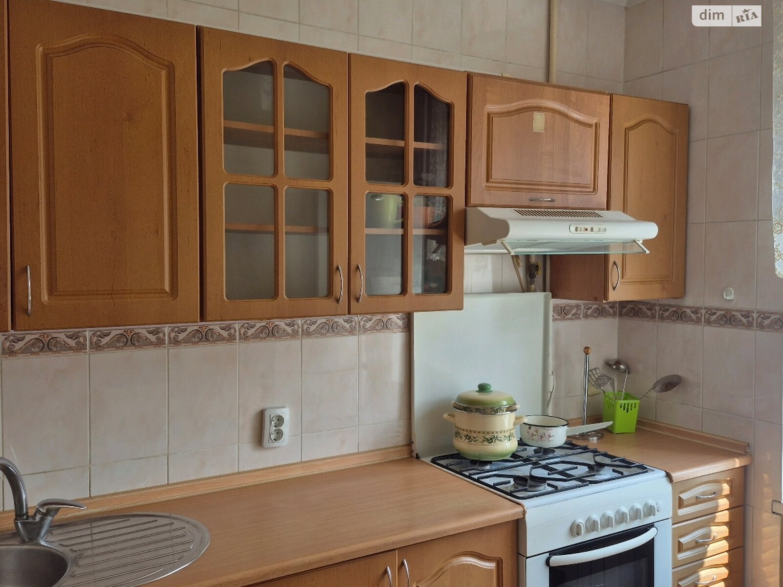 однокімнатна квартира в Києві, район Райдужний Масив, на вул. Райдужна 2Б в довготривалу оренду помісячно фото 1 однокімнатна квартира в Києві, район Райдужний Масив, на вул. Райдужна 2Б в довготривалу оренду помісячно фото 1