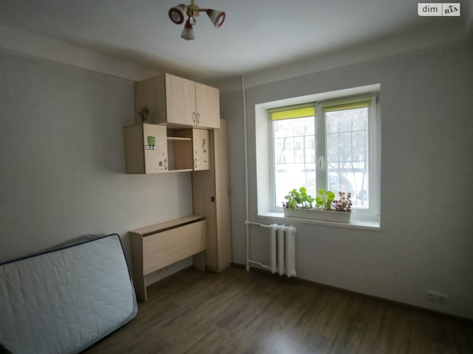 трехкомнатная квартира в Киеве, район Русановка, на ул. Энтузиастов 29/2 в аренду на долгий срок помесячно фото 1