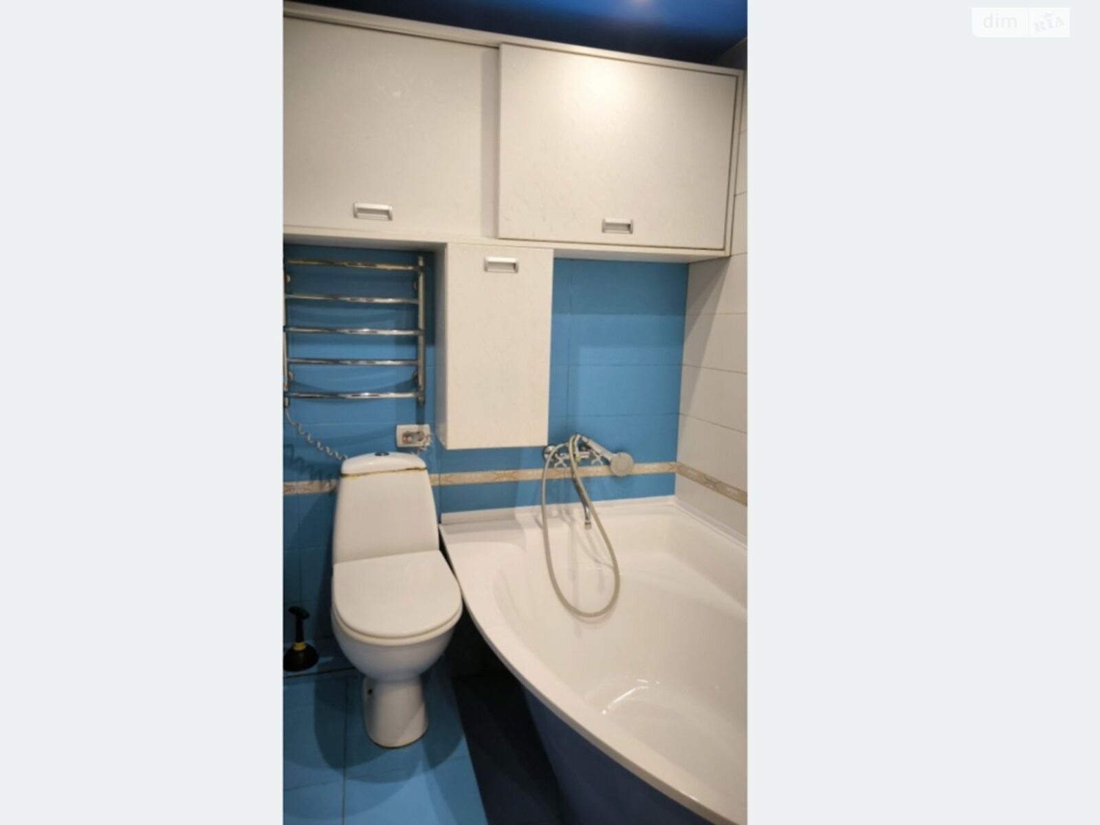 трехкомнатная квартира в Киеве, район Русановка, на ул. Энтузиастов 29/2 в аренду на долгий срок помесячно фото 1