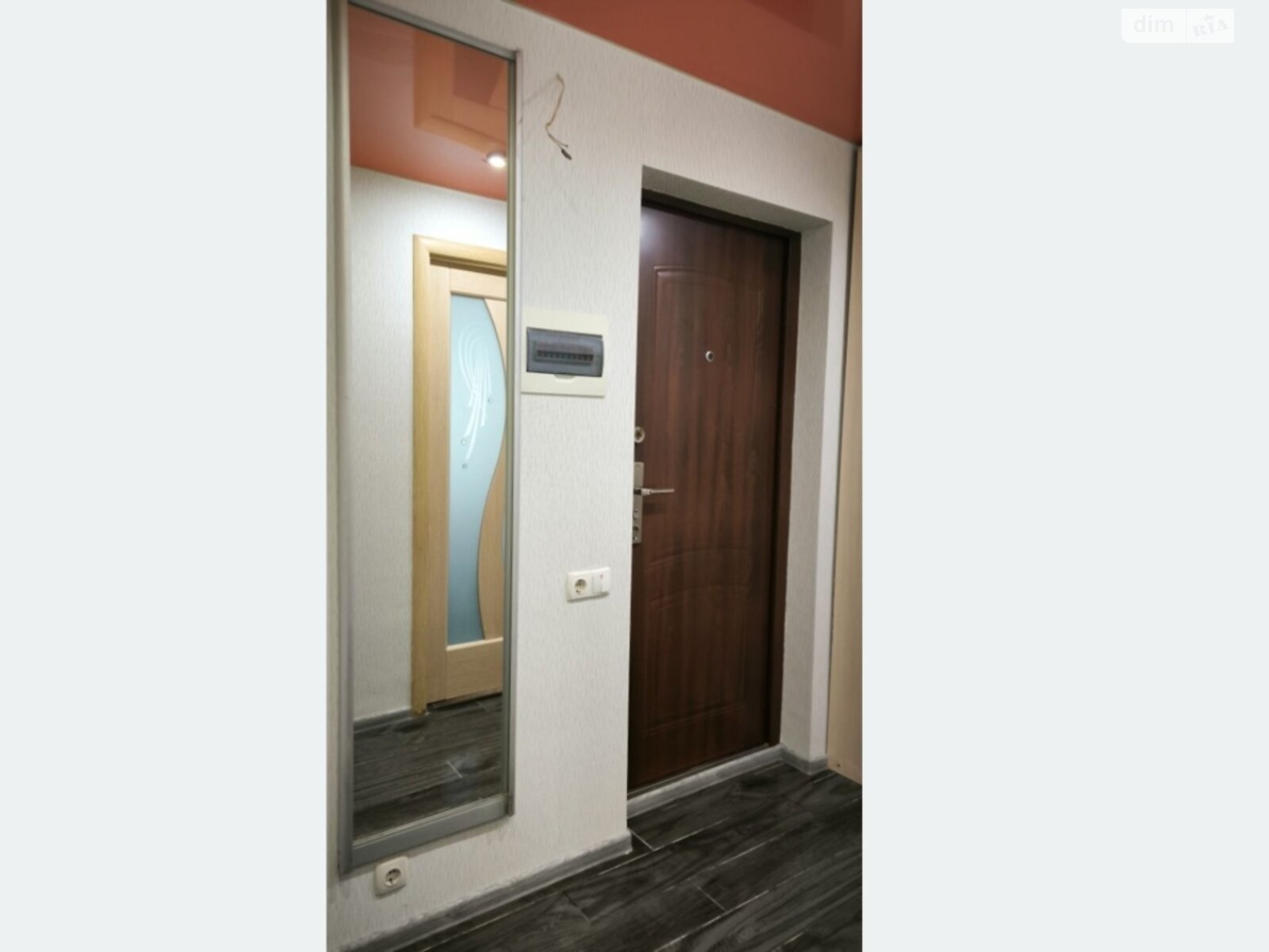 трехкомнатная квартира в Киеве, район Русановка, на ул. Энтузиастов 29/2 в аренду на долгий срок помесячно фото 1