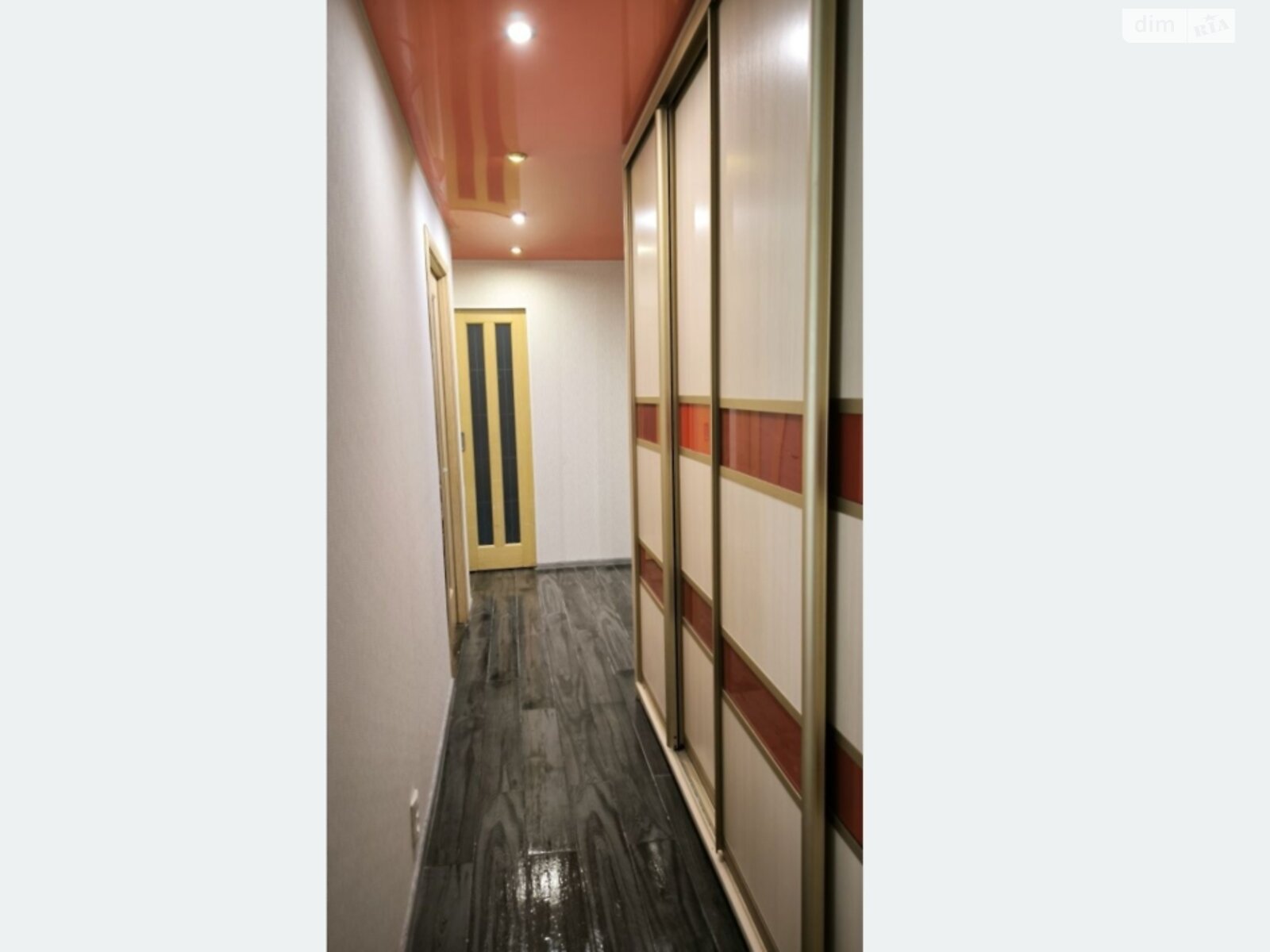 трехкомнатная квартира в Киеве, район Русановка, на ул. Энтузиастов 29/2 в аренду на долгий срок помесячно фото 1