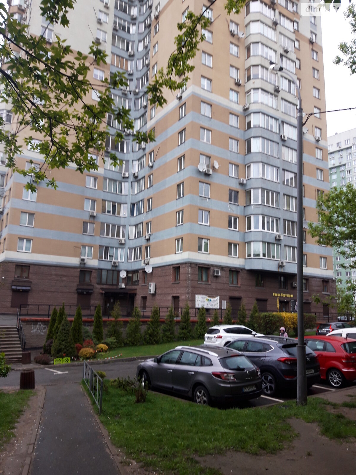 однокомнатная квартира в Киеве, район Саперная Слободка, на ул. Большая Китаевская 10А в аренду на долгий срок помесячно фото 1 однокомнатная квартира в Киеве, район Саперная Слободка, на ул. Большая Китаевская 10А в аренду на долгий срок помесячно фото 1