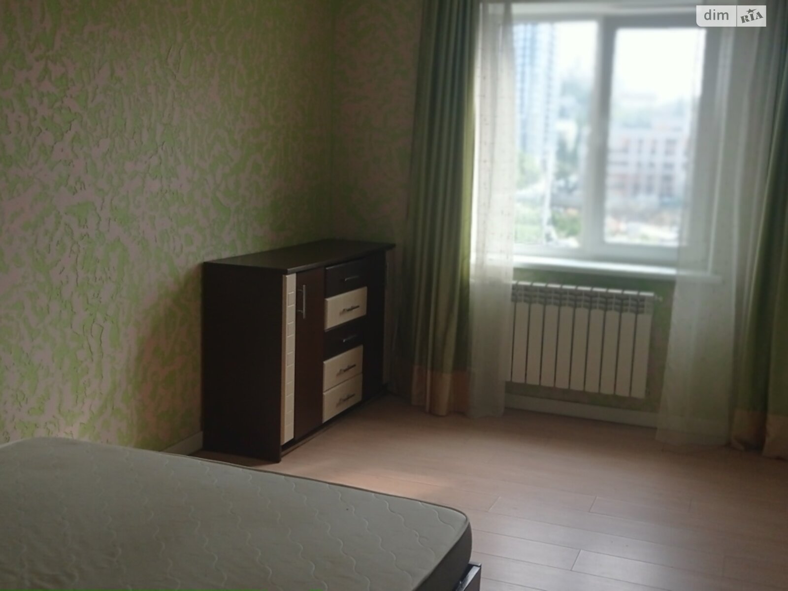 трикімнатна квартира в Києві, район Саперне Поле, на вул. Велика Васильківська 145/1 в довготривалу оренду помісячно фото 1 трикімнатна квартира в Києві, район Саперне Поле, на вул. Велика Васильківська 145/1 в довготривалу оренду помісячно фото 1