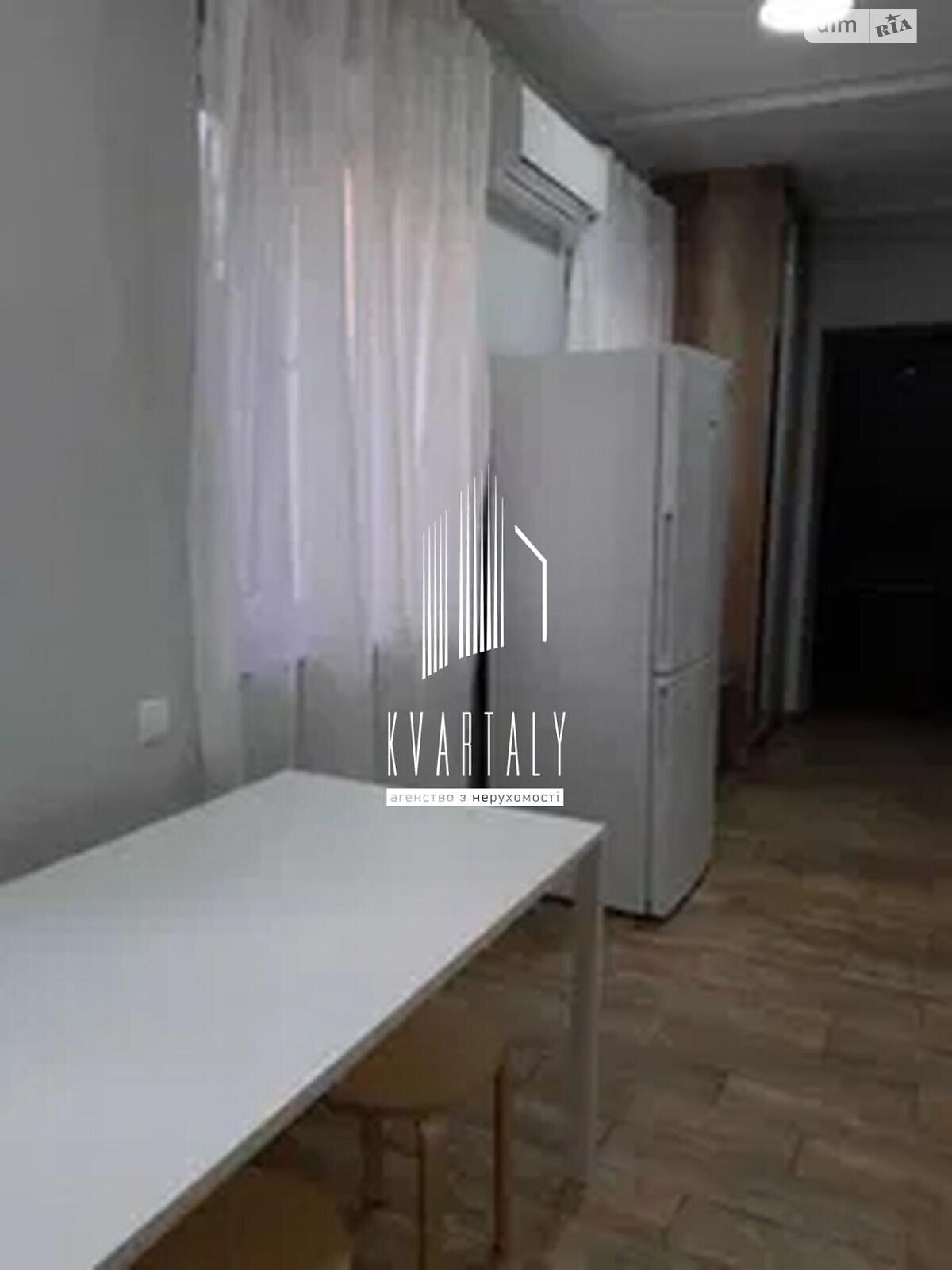 однокімнатна квартира в Києві, район Саперне Поле, на вул. Дмитра Дорошенка 39 в довготривалу оренду помісячно фото 1 однокімнатна квартира в Києві, район Саперне Поле, на вул. Дмитра Дорошенка 39 в довготривалу оренду помісячно фото 1