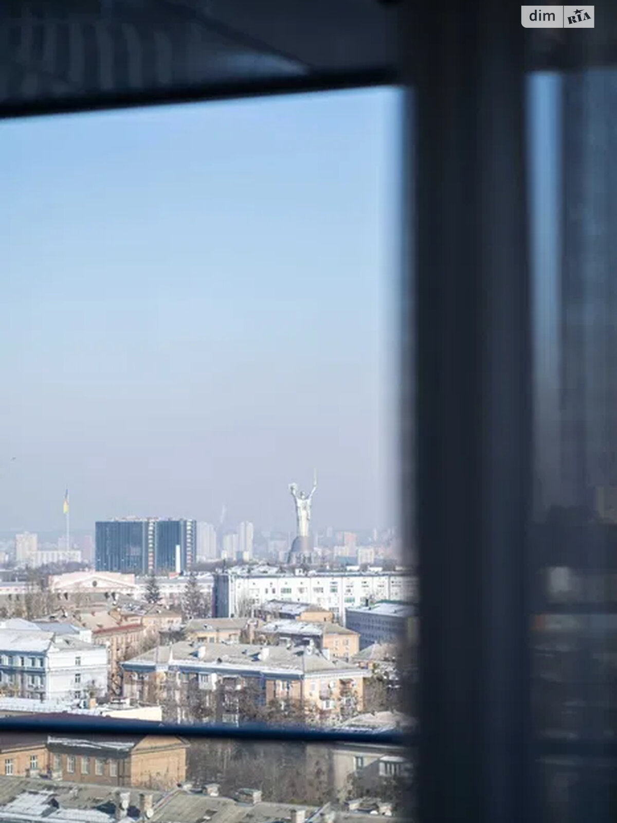 трикімнатна квартира в Києві, район Саперне Поле, на вул. Іоанна Павла II 12 в довготривалу оренду помісячно фото 1 трикімнатна квартира в Києві, район Саперне Поле, на вул. Іоанна Павла II 12 в довготривалу оренду помісячно фото 1