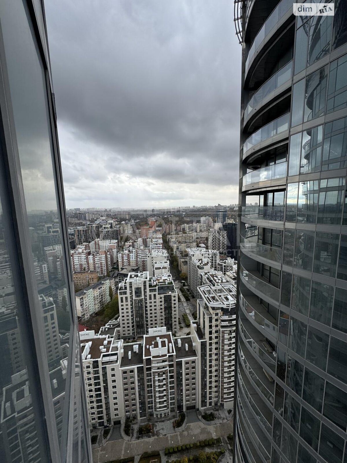 однокомнатная квартира в Киеве, район Саперное Поле, на ул. Иоанна Павла II 12 в аренду на долгий срок помесячно фото 1