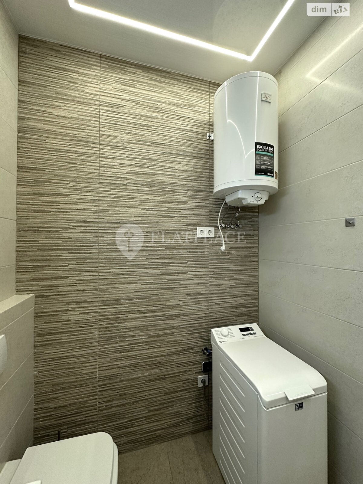 двухкомнатная квартира в Киеве, район Саперное Поле, на ул. Иоанна Павла II 11 в аренду на долгий срок помесячно фото 1 двухкомнатная квартира в Киеве, район Саперное Поле, на ул. Иоанна Павла II 11 в аренду на долгий срок помесячно фото 1